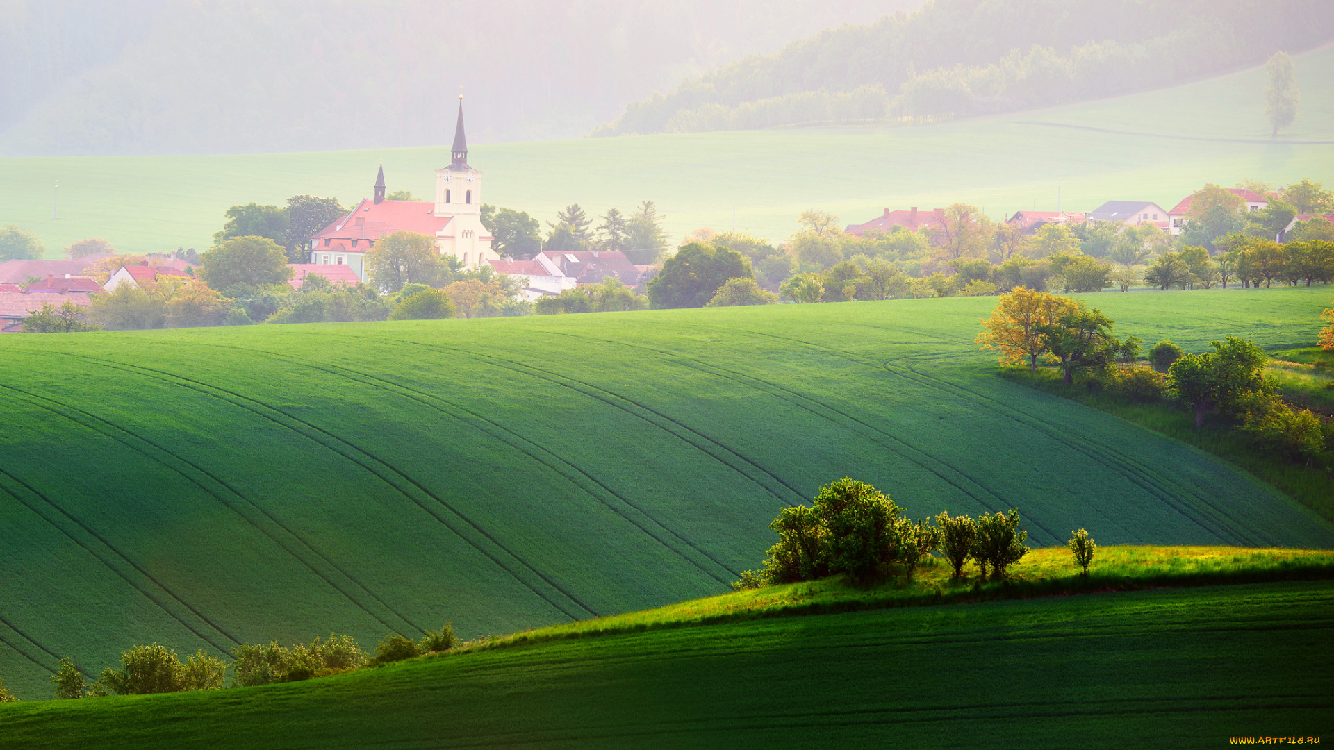 города, -, пейзажи, дома, часовня, деревья, май, весна, Чехия, моравия, поля, свет, утро