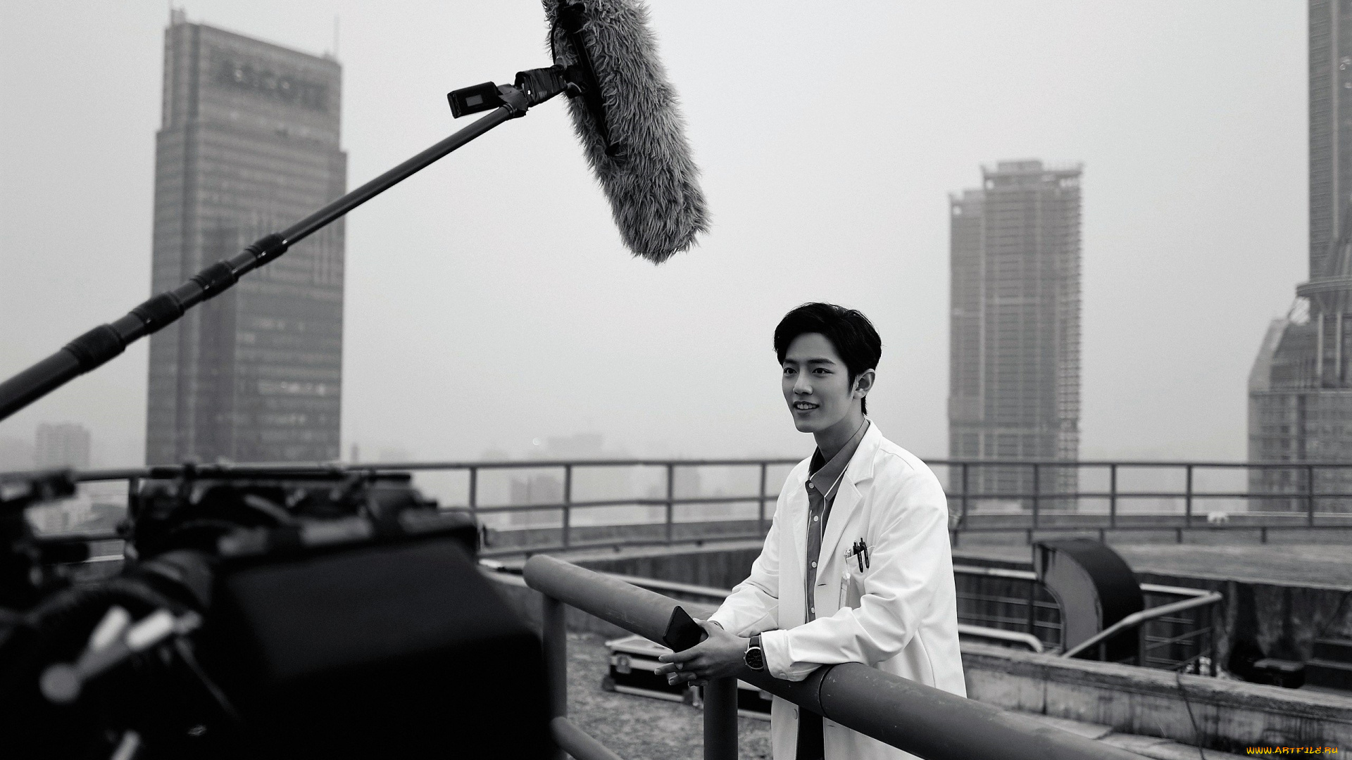 мужчины, xiao, zhan, актер, халат, телефон, крыша, камера, съемки