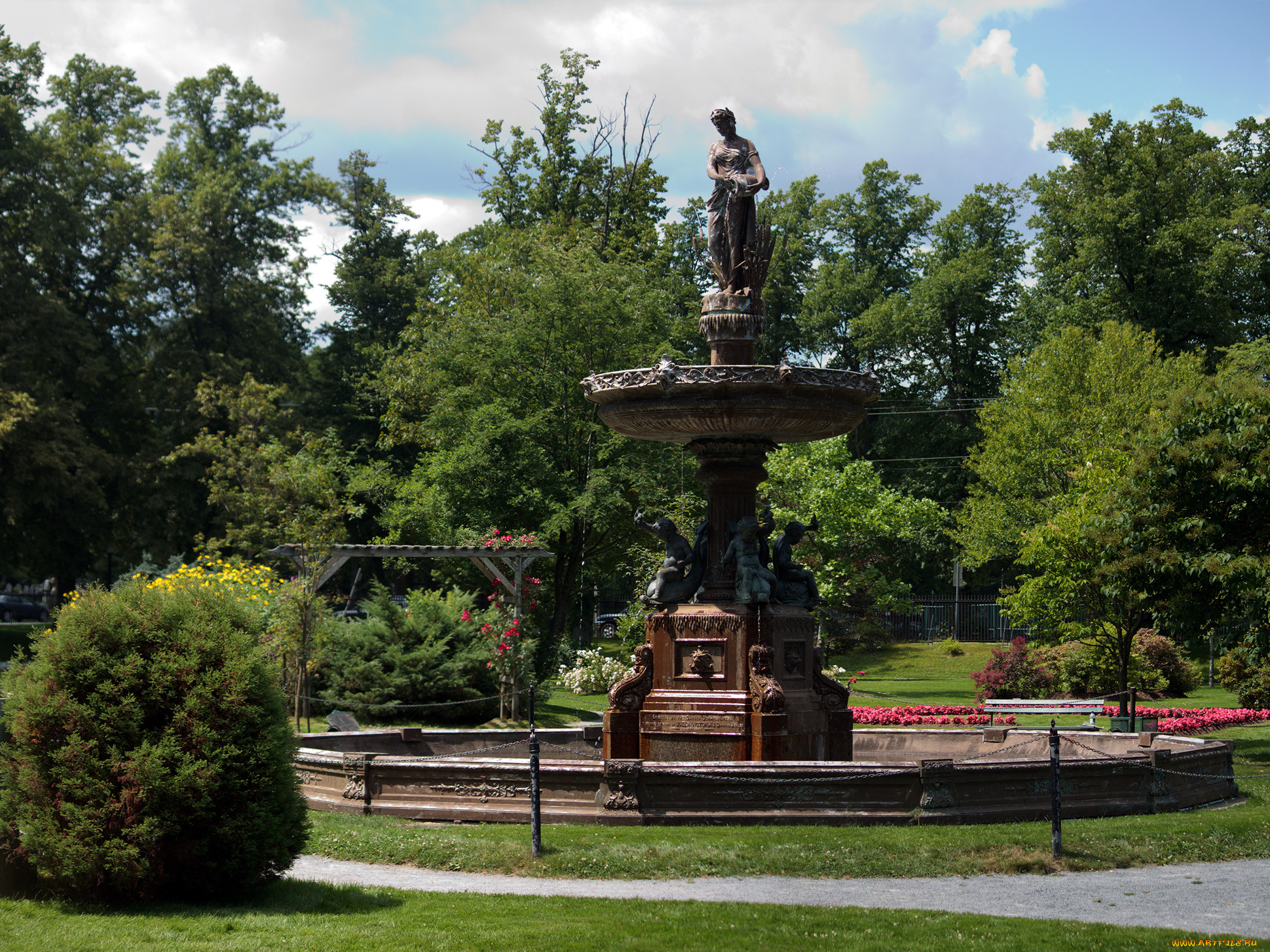 города, фонтаны