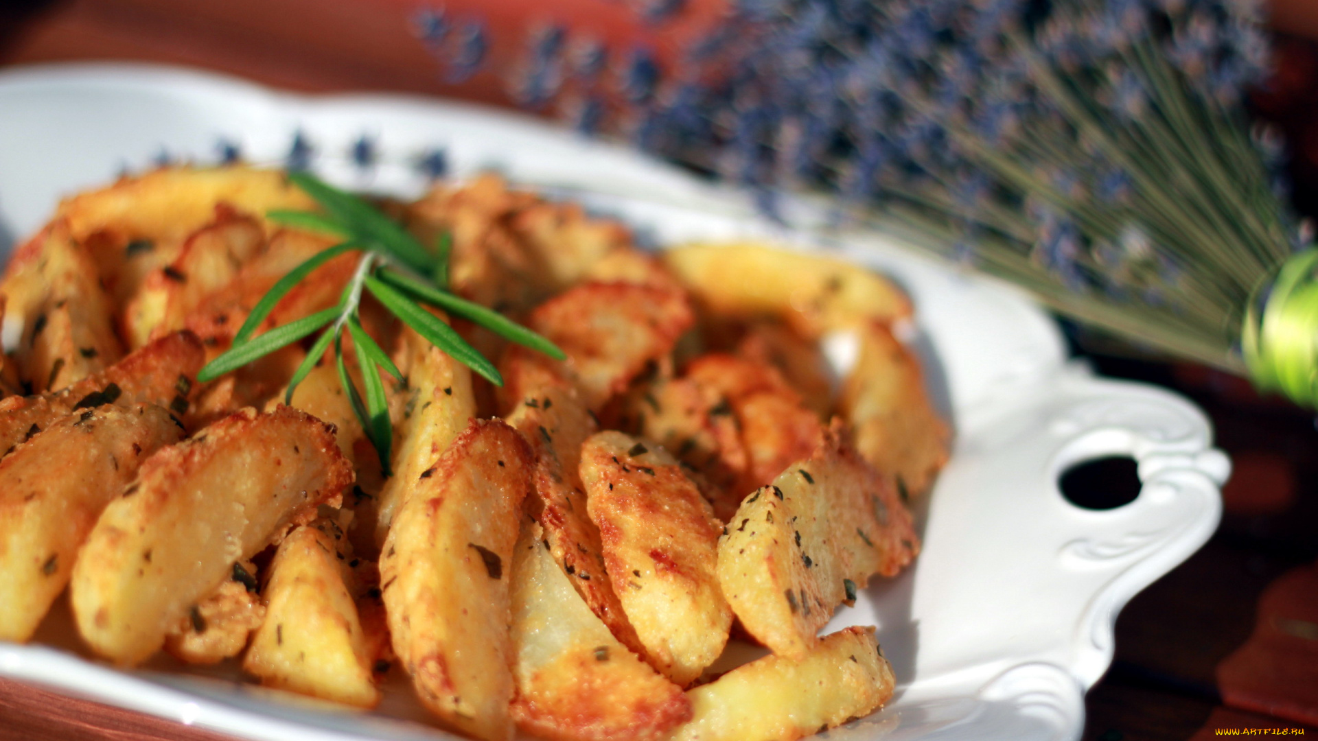 еда, картофель, ломтики, розмарин, лаванда