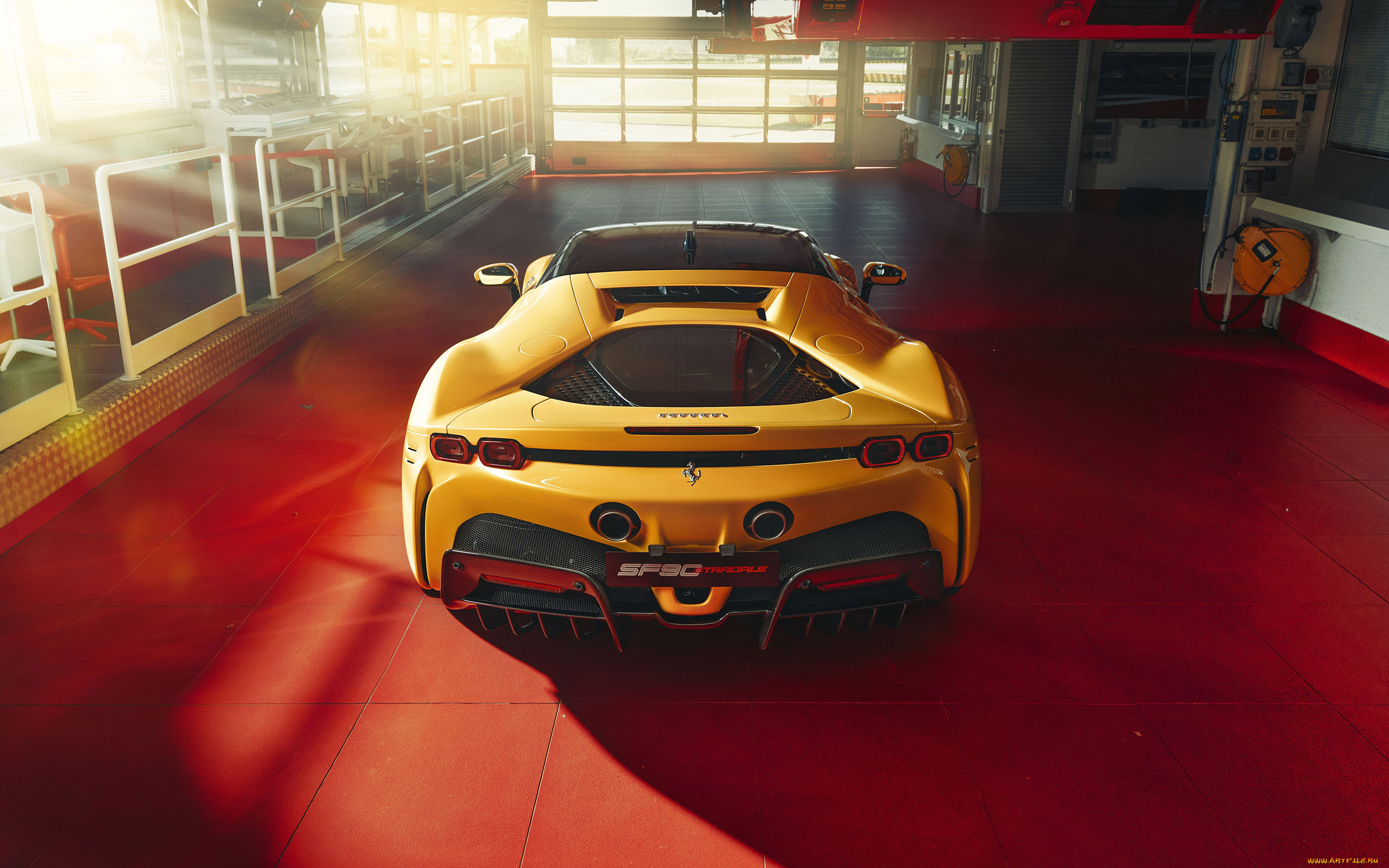 ferrari, sf90, stradale, 2020, автомобили, ferrari, sf90, stradale, 2020, крутая, и, модная, девушка, из, италии