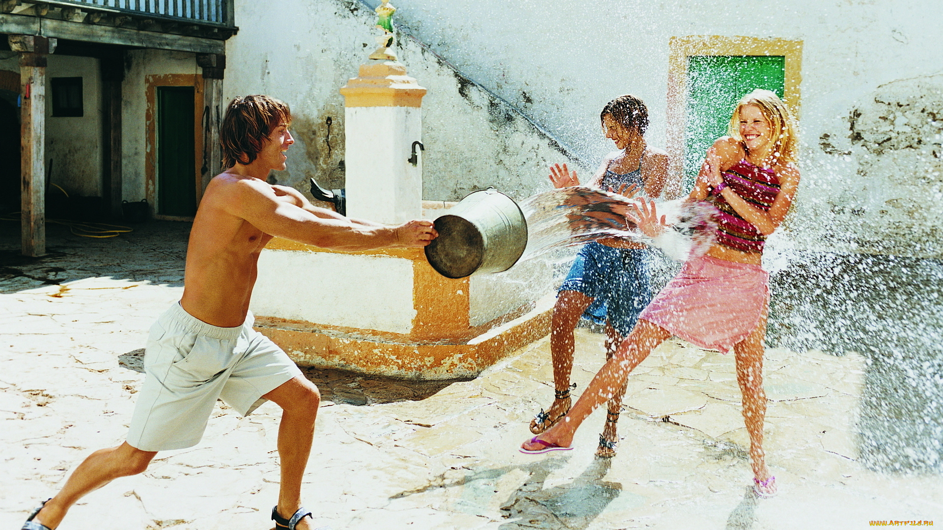 разное, люди, парень, ведро, брызги, девушки, вода