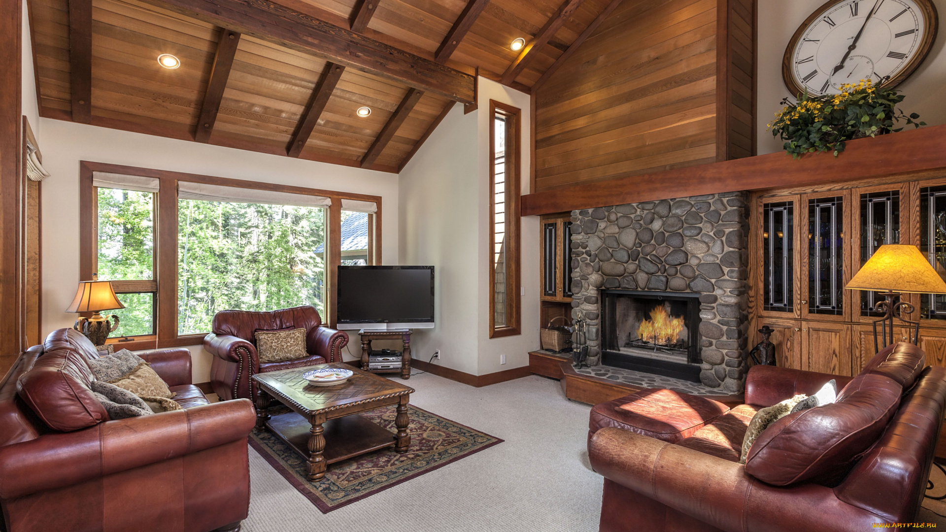 интерьер, гостиная, диваны, камин, столик, часы