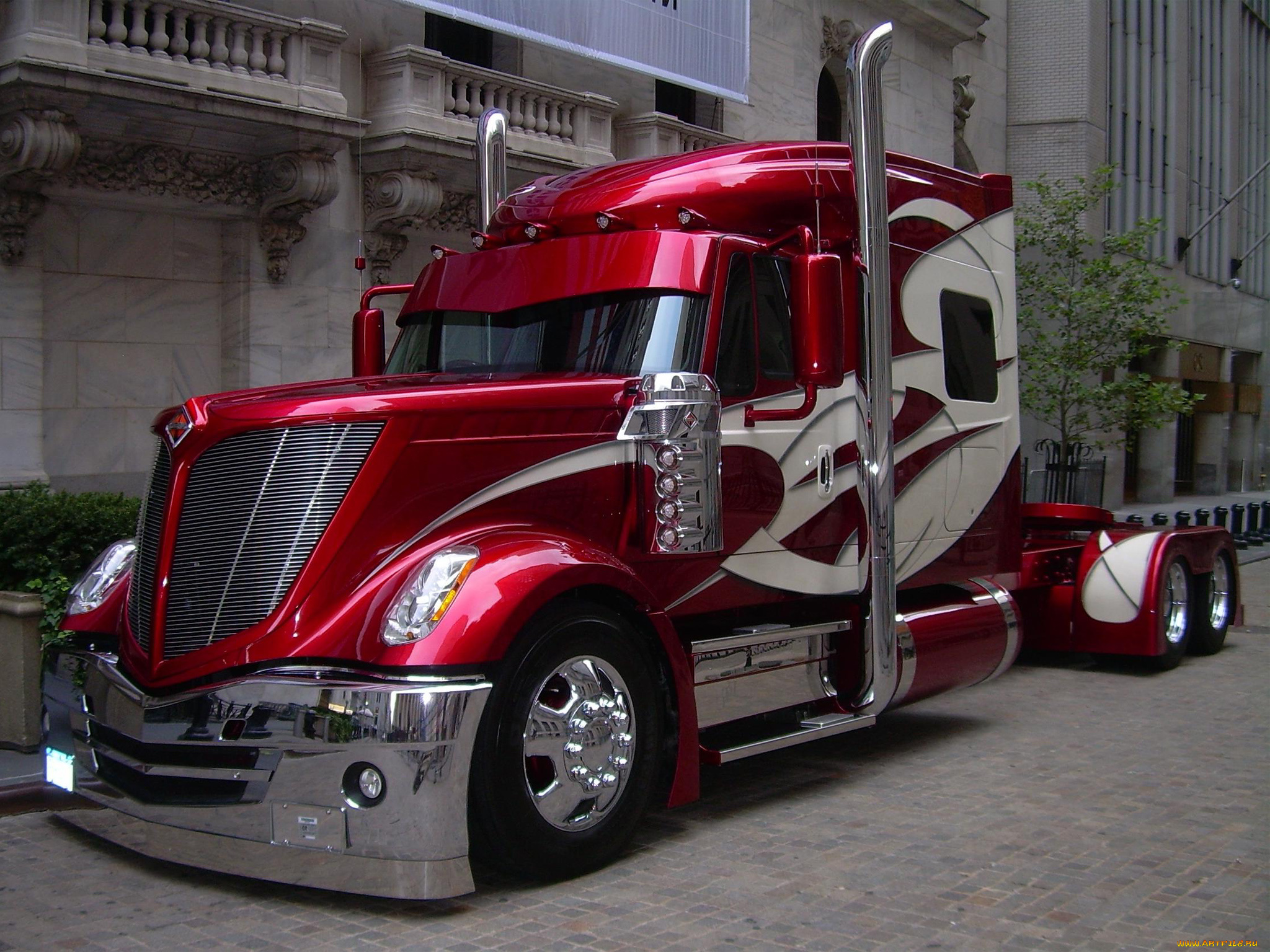 автомобили, international