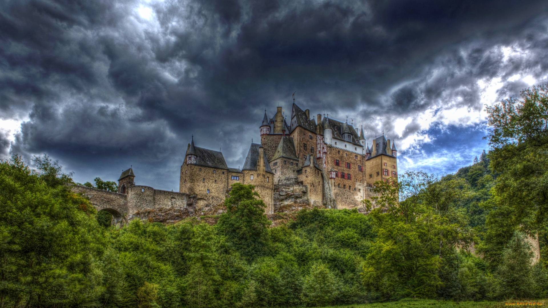 германия, рейнланд, пфальц, виршем, города, дворцы, замки, крепости, лес, замок, стены, башни, шпили, тучи, сумрак