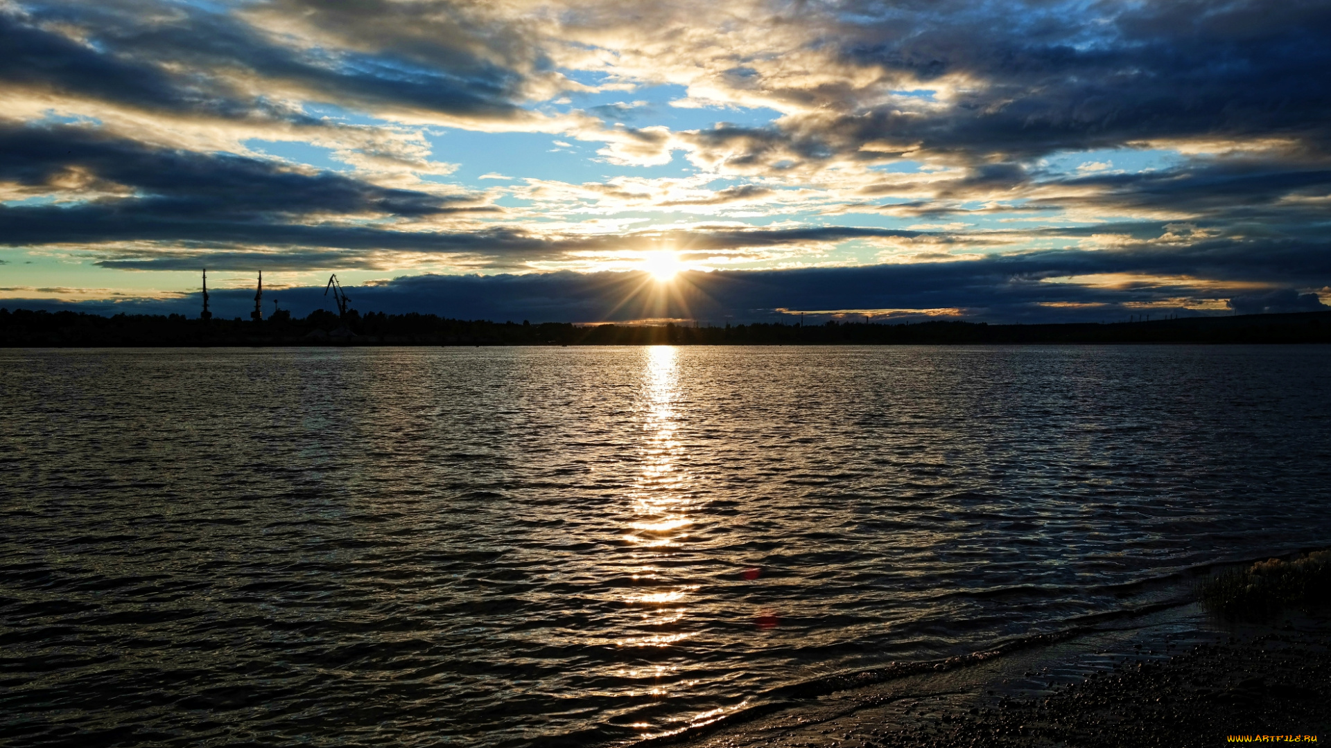 река, кама, природа, восходы, закаты, солнце, тучи, небо, берег, вода, краны, вечер, закат