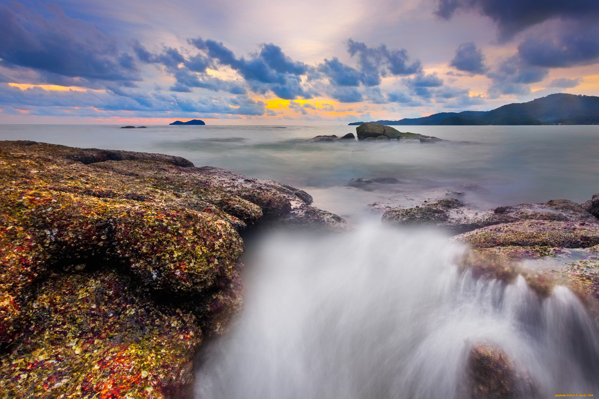 природа, водопады, скалы, камни, облака, небо, море, горы