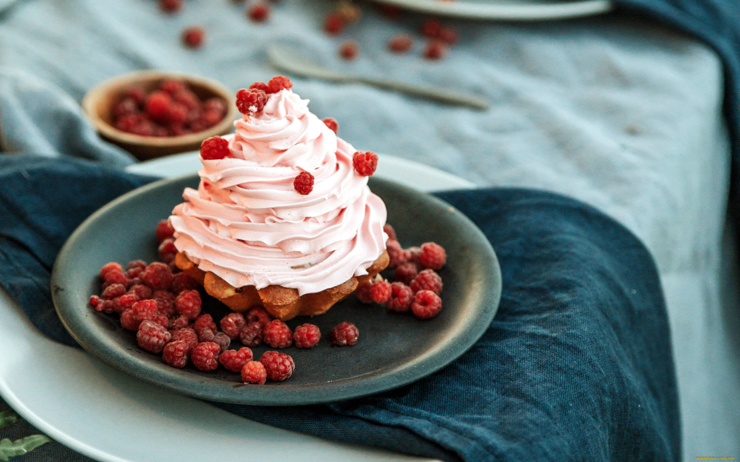 еда, пирожные, , кексы, , печенье, малина, крем, капкейк