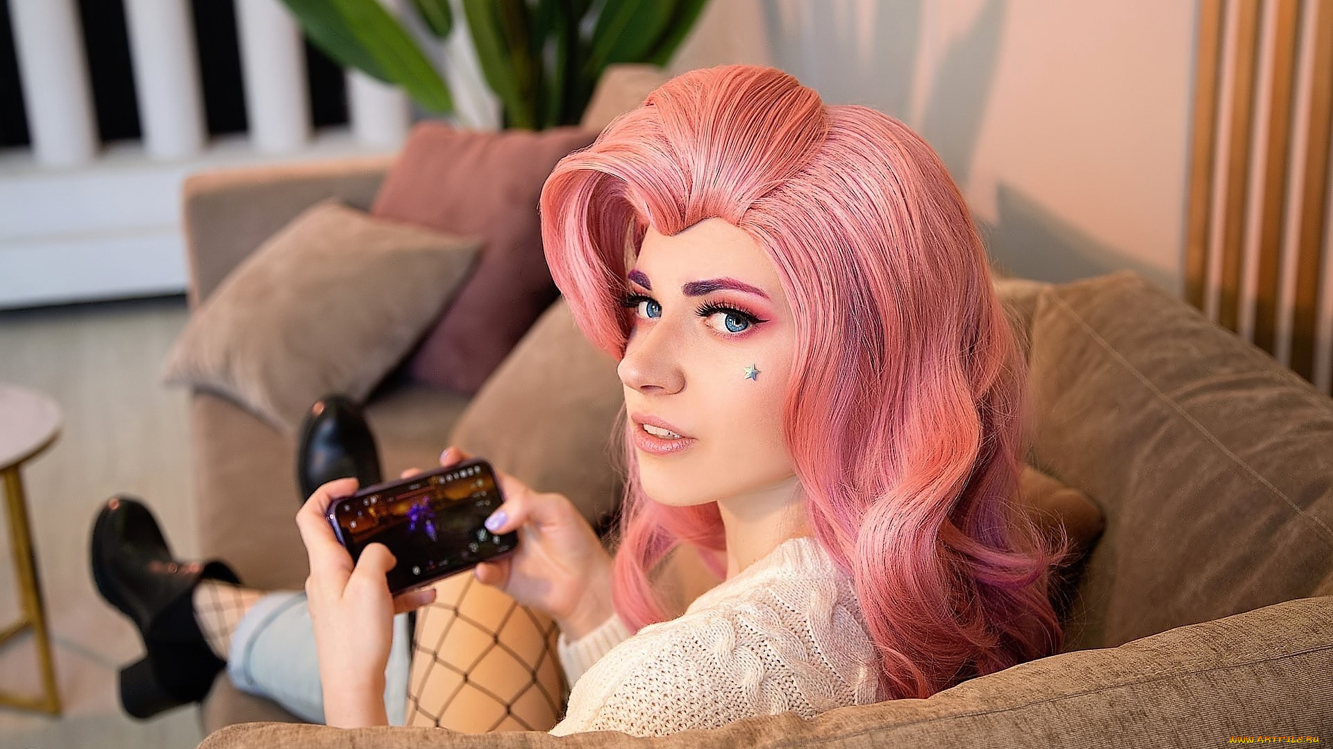 девушки, симонет, секунова, образ, диван, игра