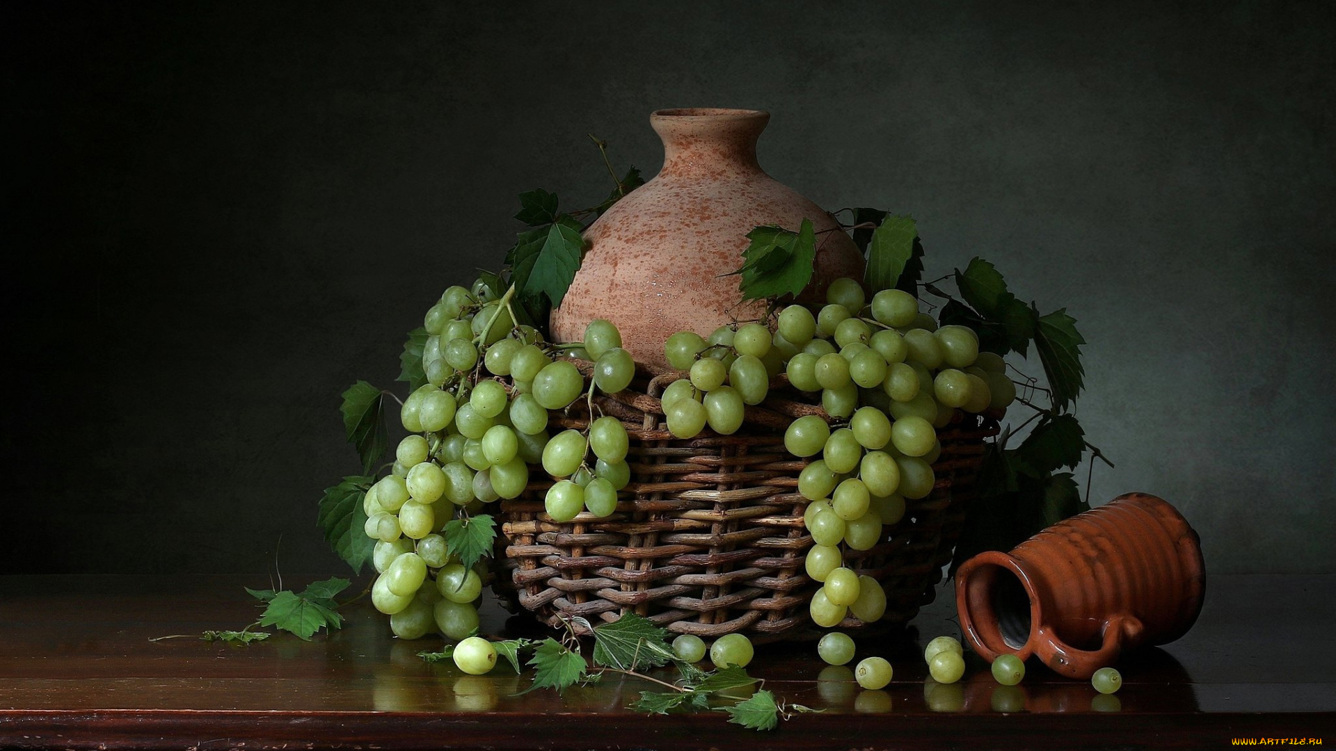 еда, виноград, корзина, кружка, кувшин, натюрморт