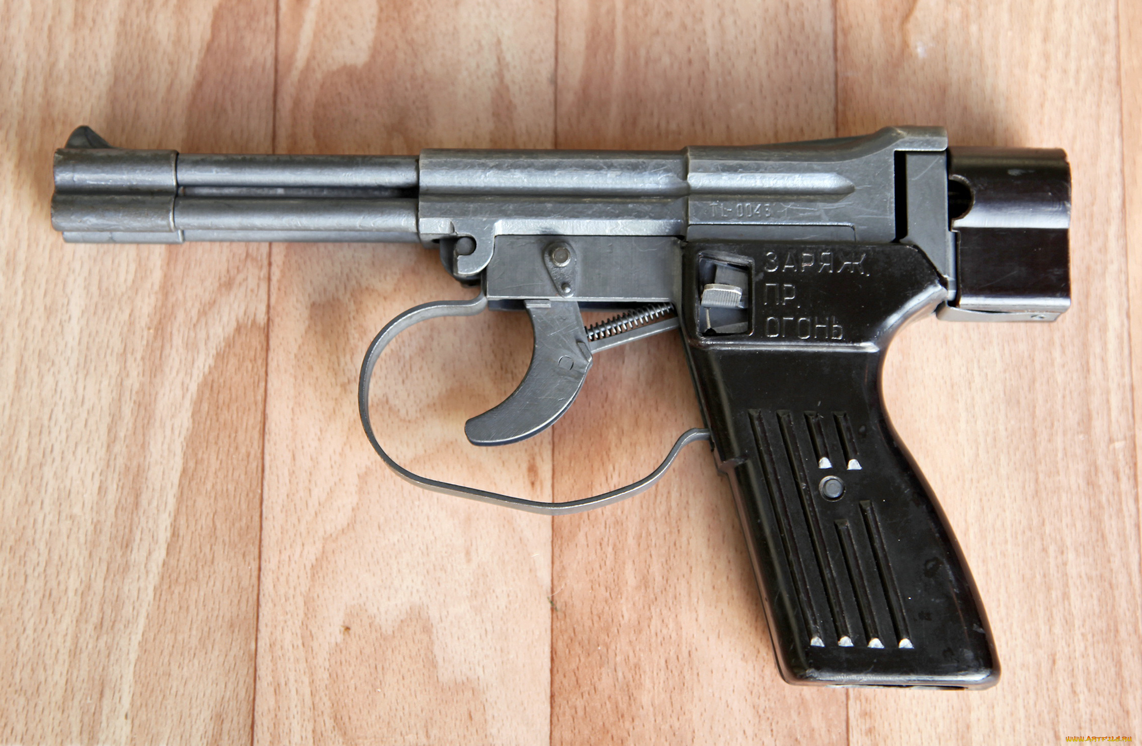 оружие, пистолеты, подводный