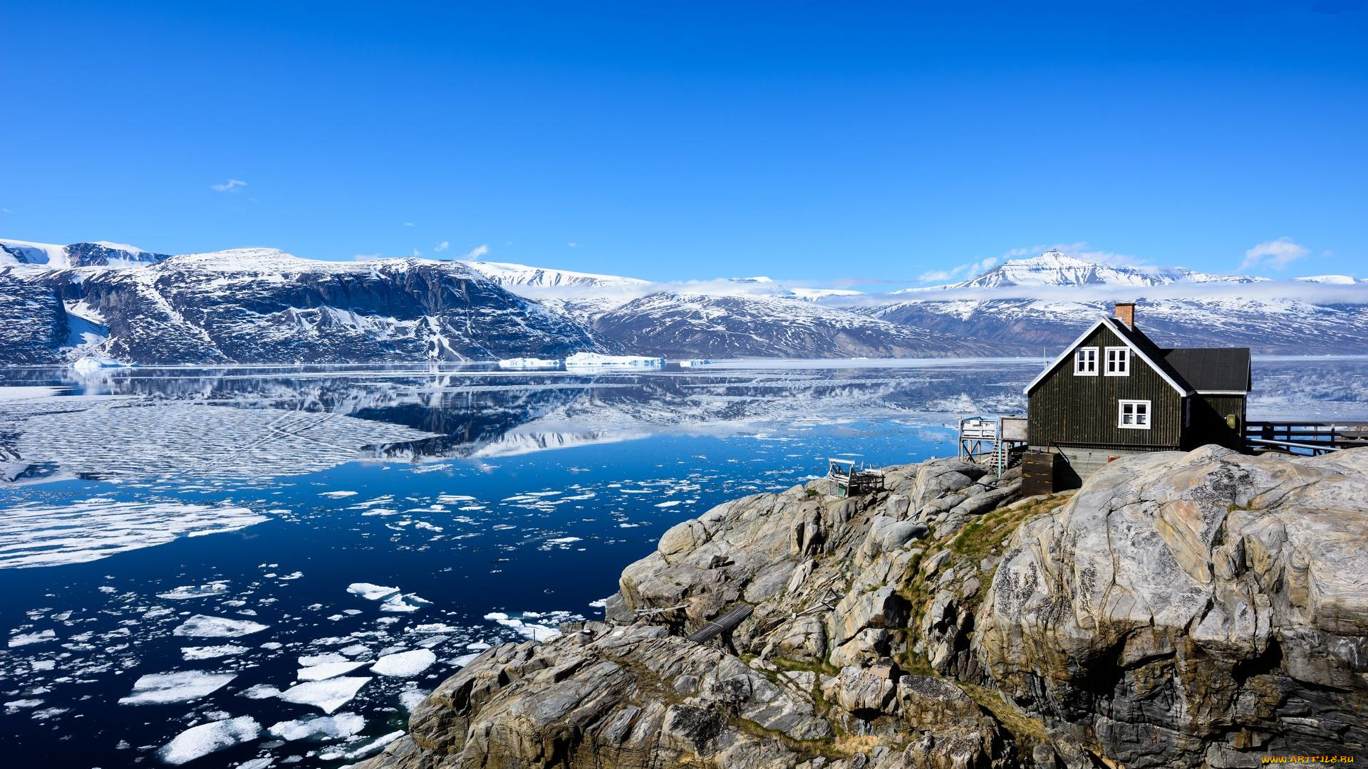 уумманнак, , гренландия, природа, побережье, лед, домик, снег, скалы, река