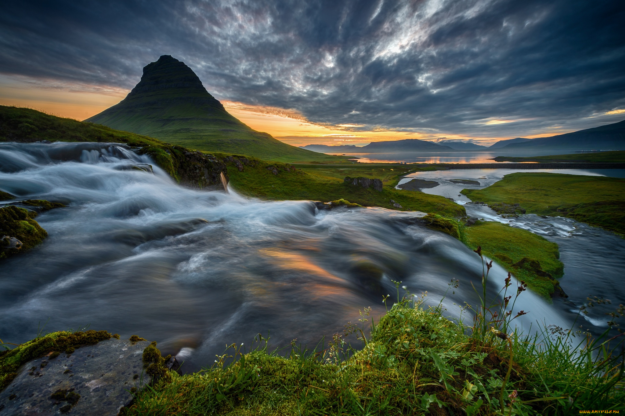 природа, реки, озера, исландия, kirkjufell, утро, гора, река, рассвет, лето, поток