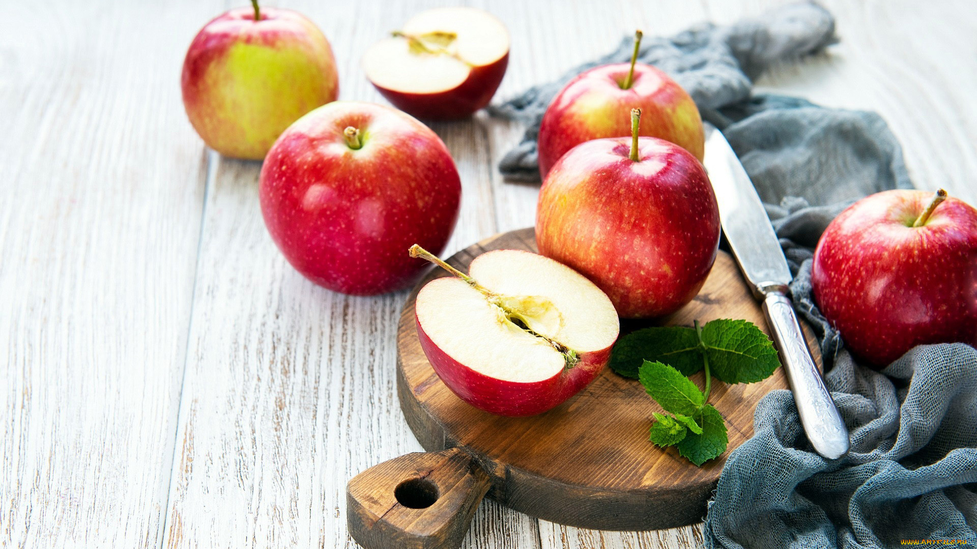 еда, яблоки, краснобокие