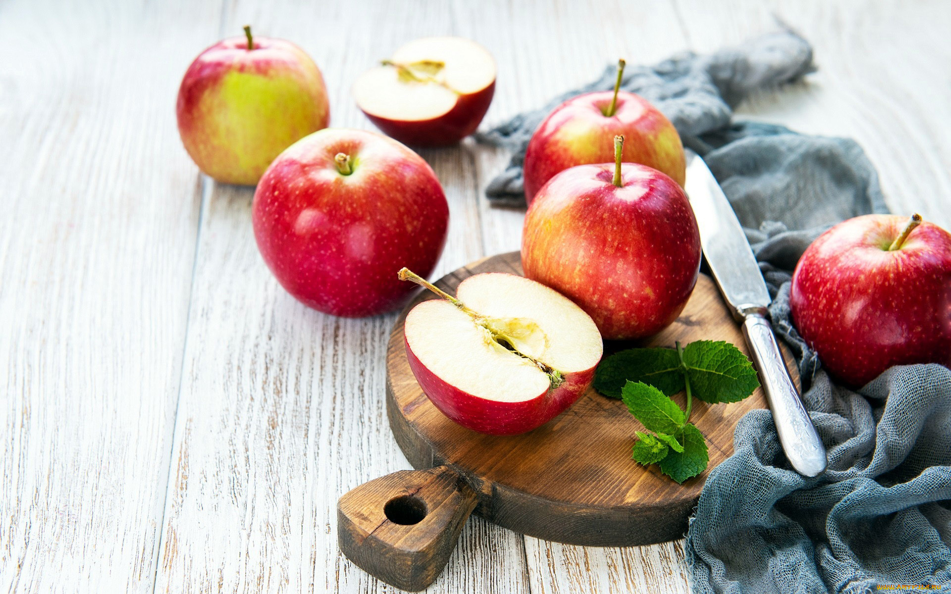 еда, яблоки, краснобокие