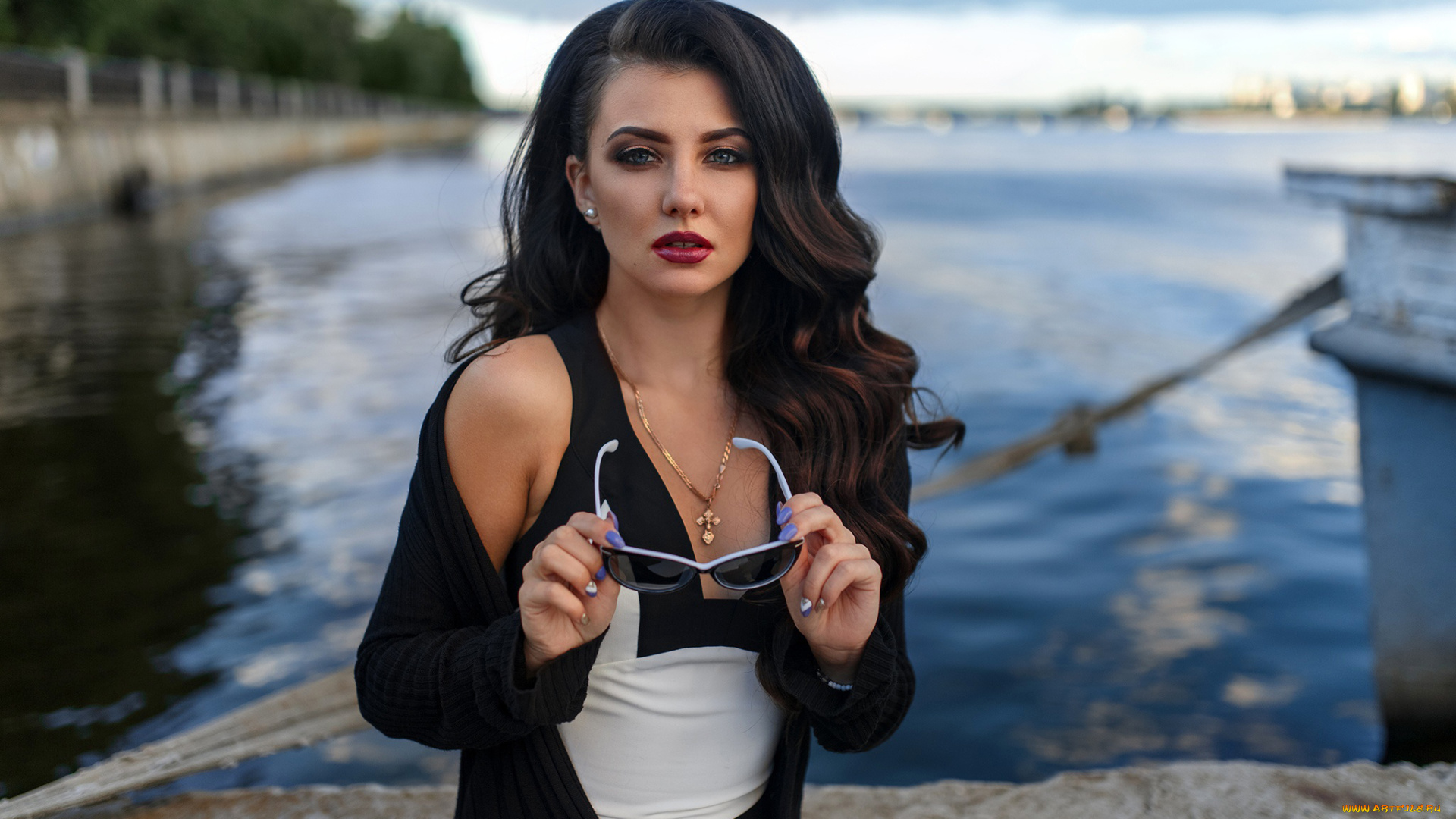 kristina, romanova, девушки, кристина, романова, kristina, romanova, кристина, романова, девушка, красотка, брюнетка, стройная, сексуальная, взгляд, поза, причёска, макияж, флирт, фигура, белый, красавица