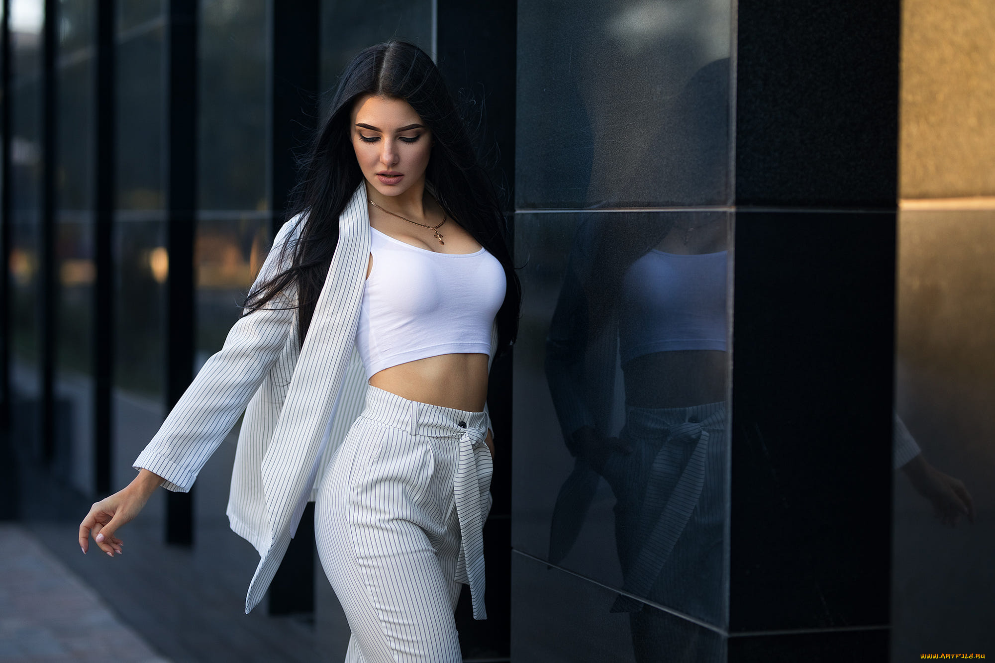 kristina, romanova, девушки, кристина, романова, kristina, romanova, кристина, романова, девушка, красотка, брюнетка, стройная, сексуальная, взгляд, поза, причёска, макияж, флирт, фигура, белый, красавица