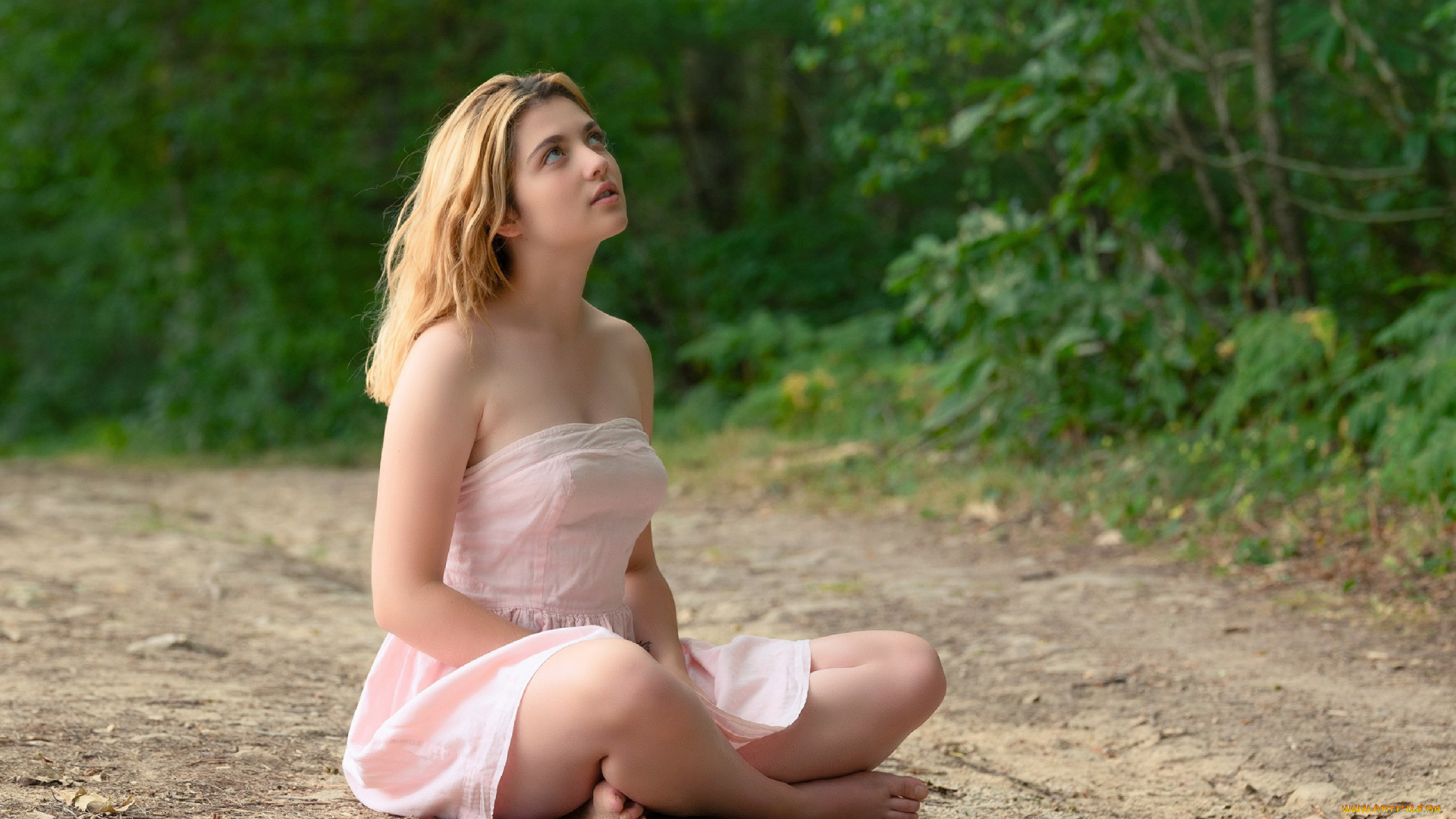 девушки, -, рыжеволосые, и, разноцветные, поза, платье, мини