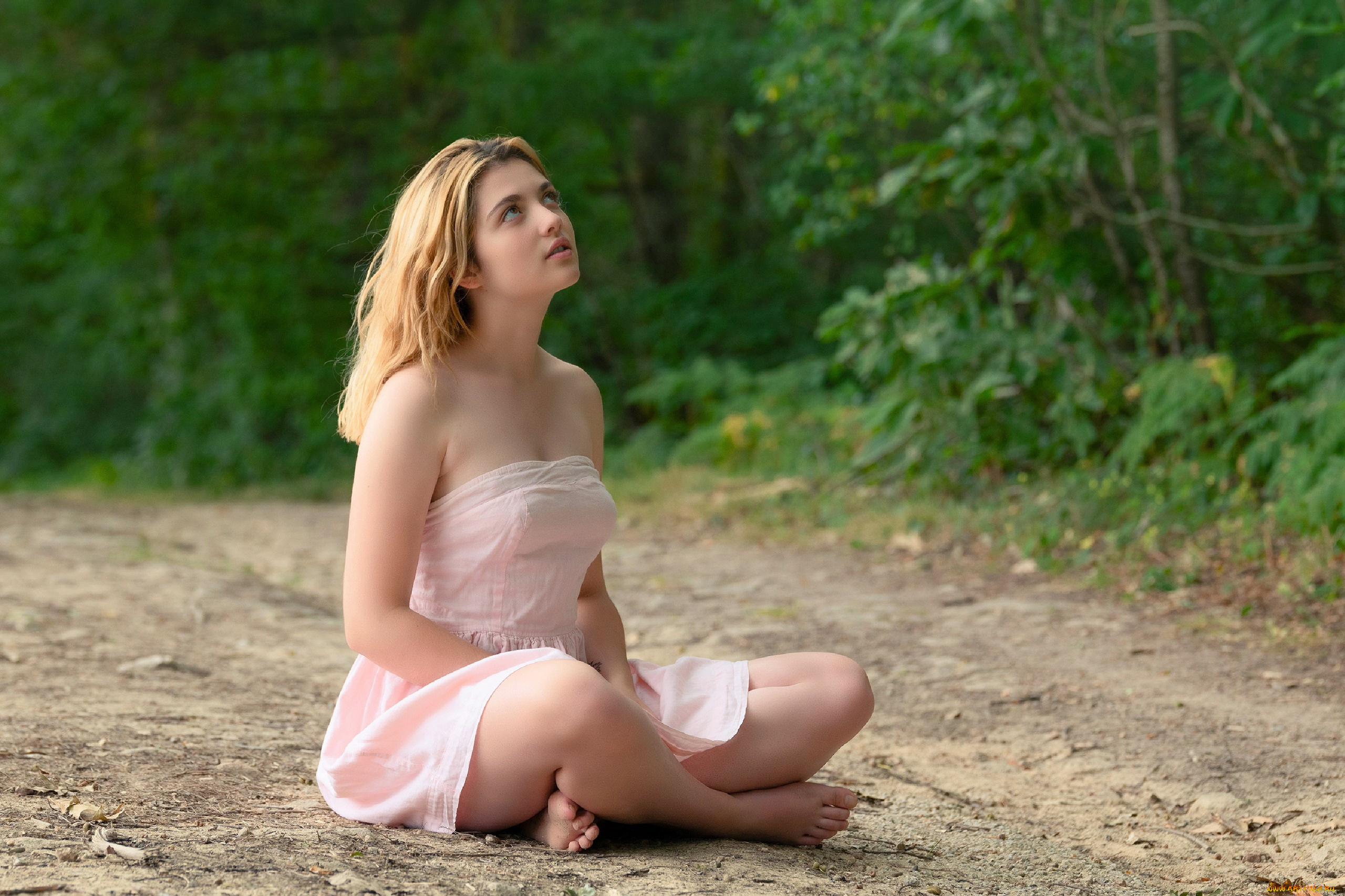 девушки, -, рыжеволосые, и, разноцветные, поза, платье, мини