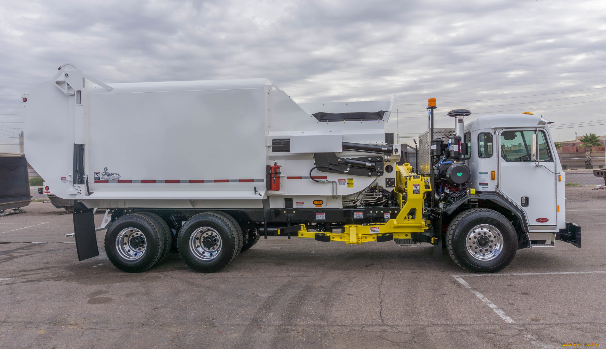 автомобили, мусоровозы, мусорщик