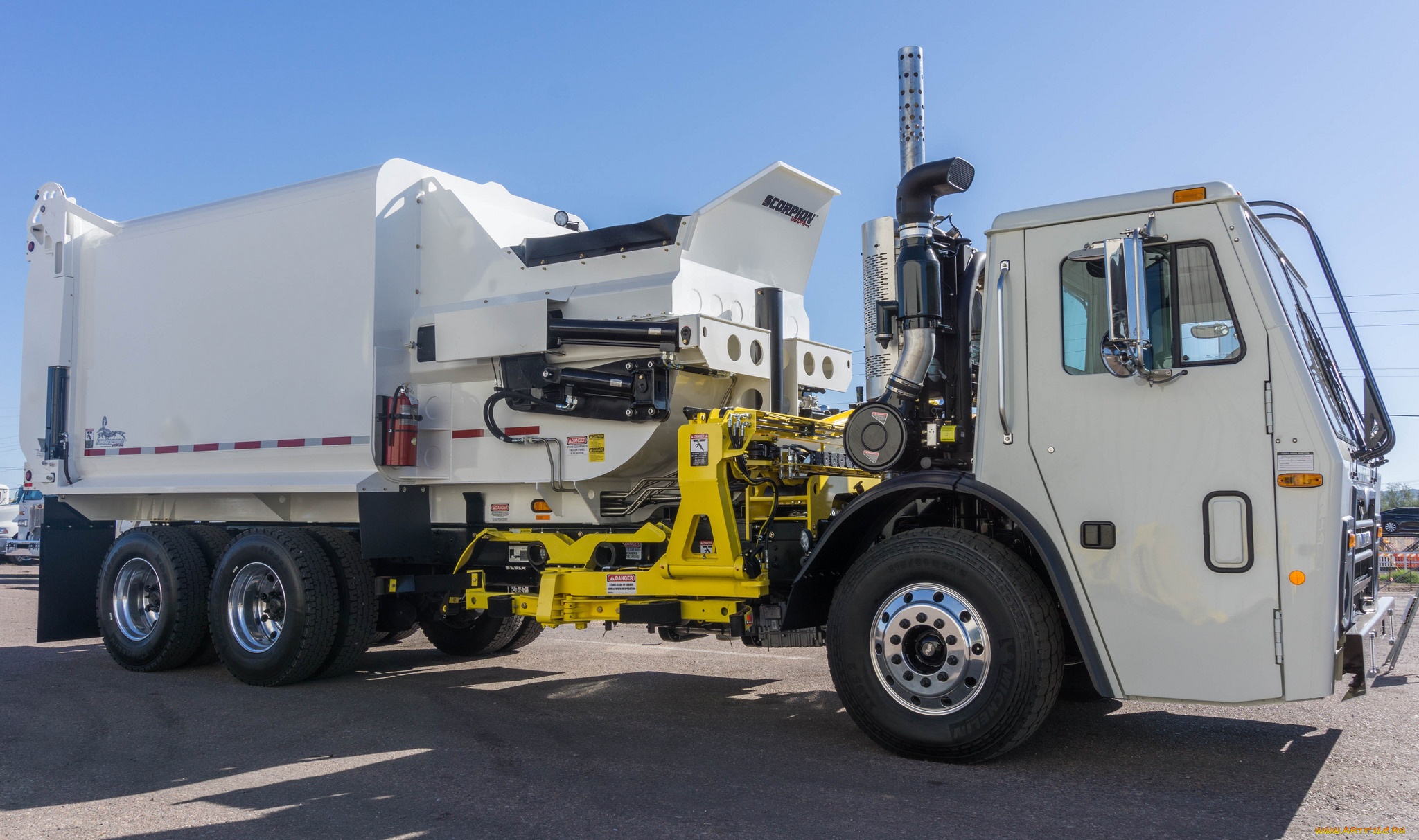 автомобили, мусоровозы, мусорщик