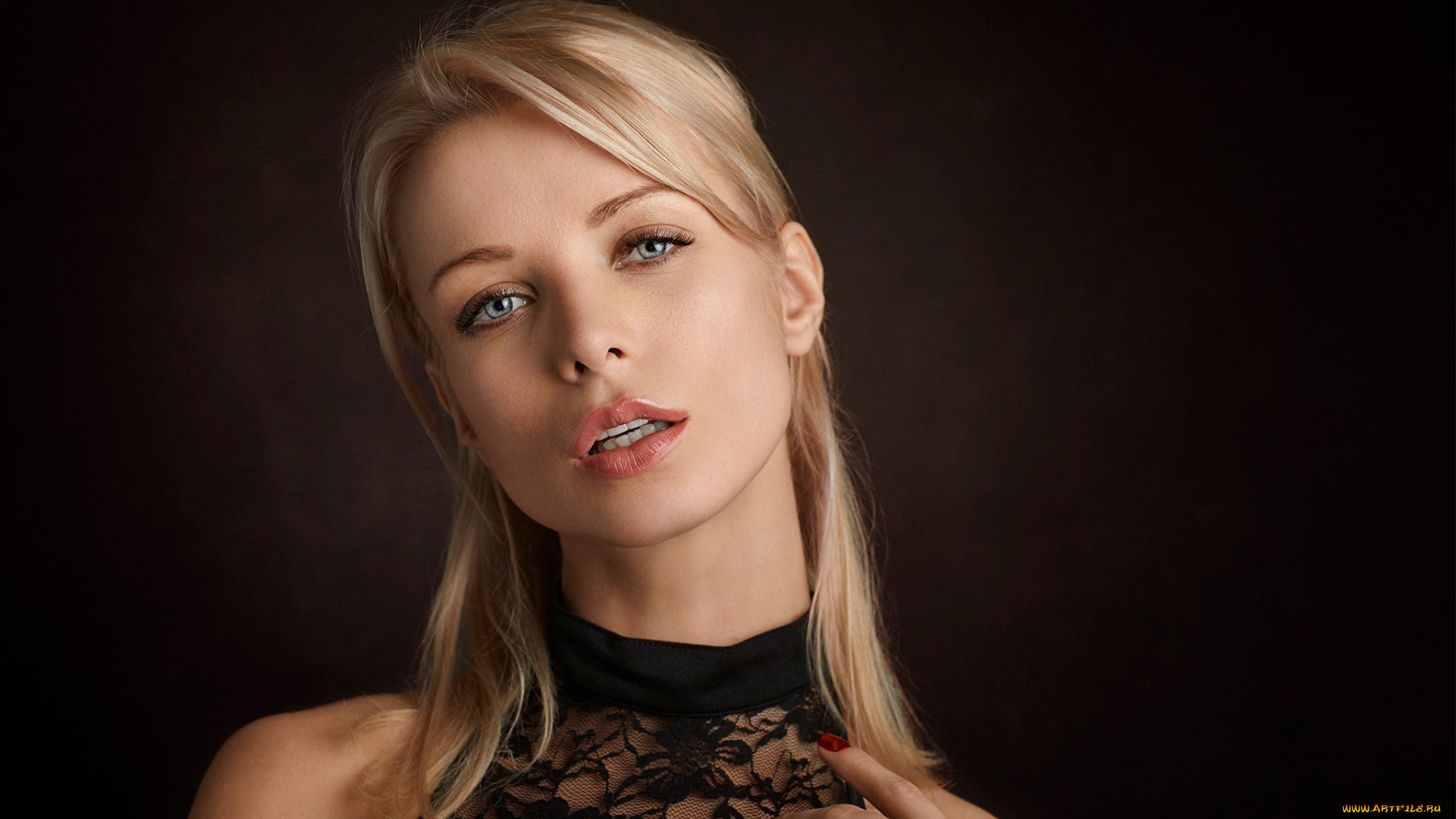 ekaterina, enokaeva, девушки, екатерина, енокаева, девушка, модель, ekaterina, enokaeva, черная, одежда, простой, фон, кружева, открытый, рот, портрет