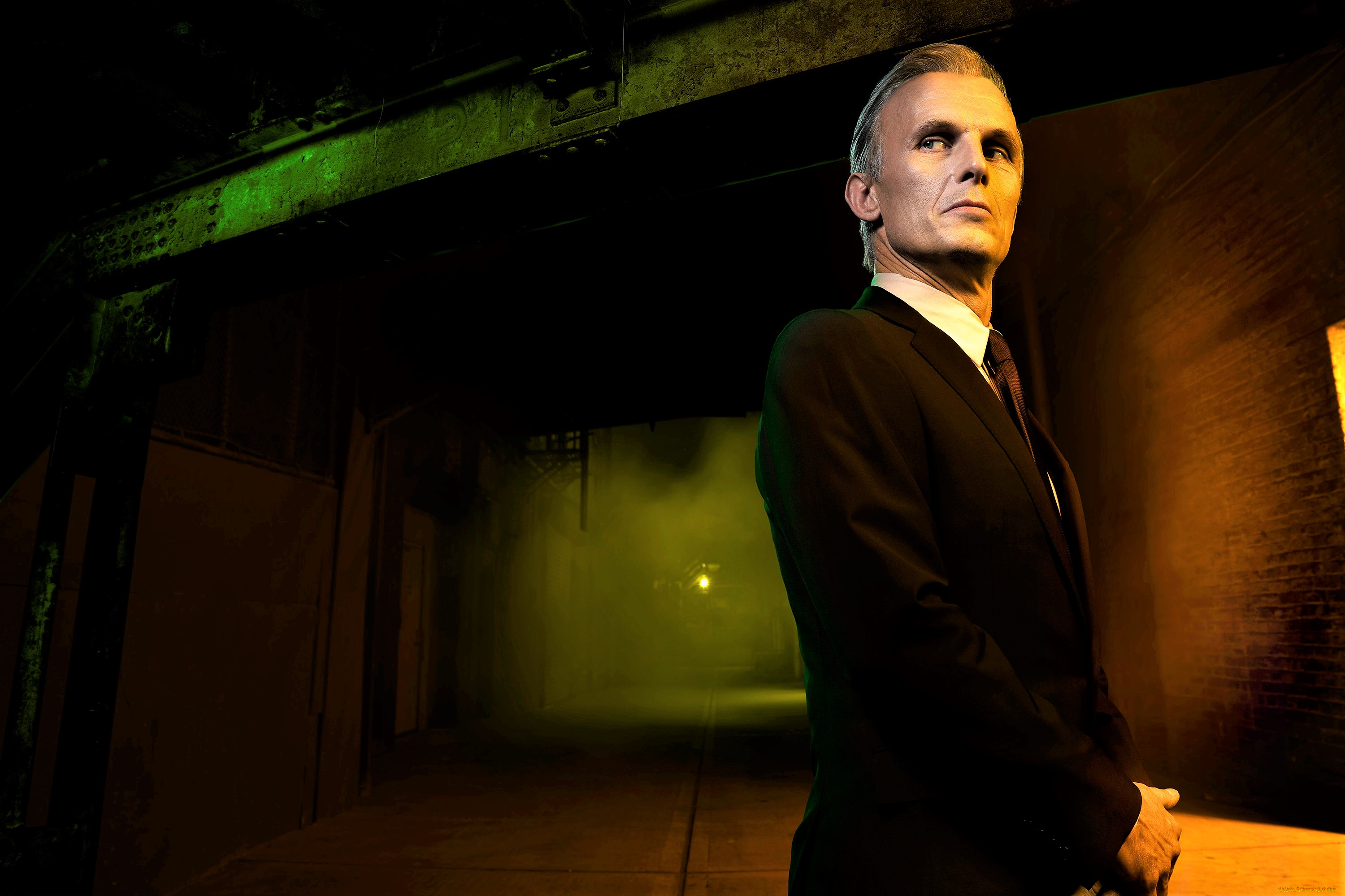 кино, фильмы, the, strain, мужчина, пиджак, подвал