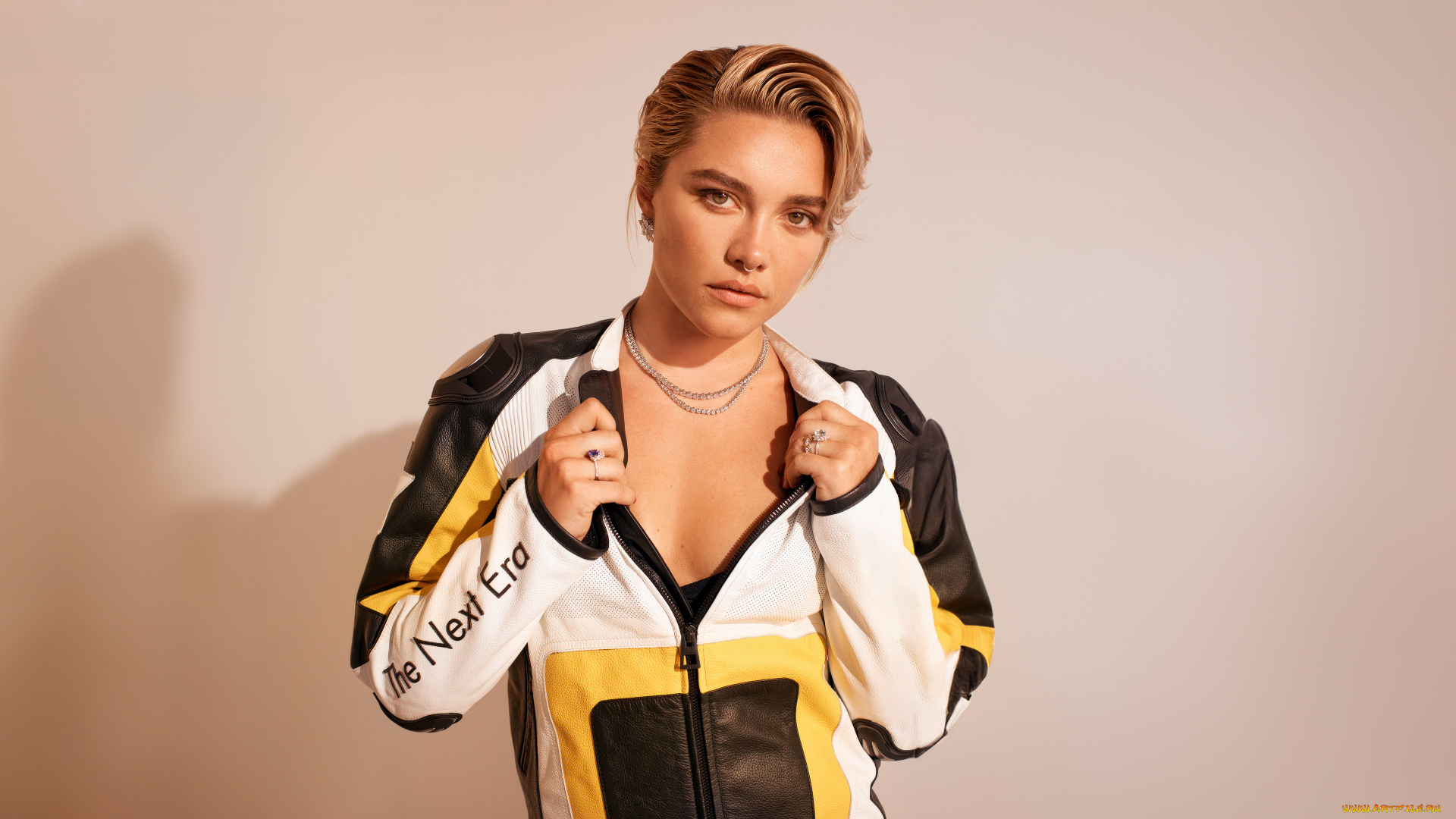 девушки, florence, pugh, флоренс, роуз, пью, актриса, оксфорд, великобритания, спортивная, куртка, драгоценности, кольца, фотосессия, harpers, bazaar