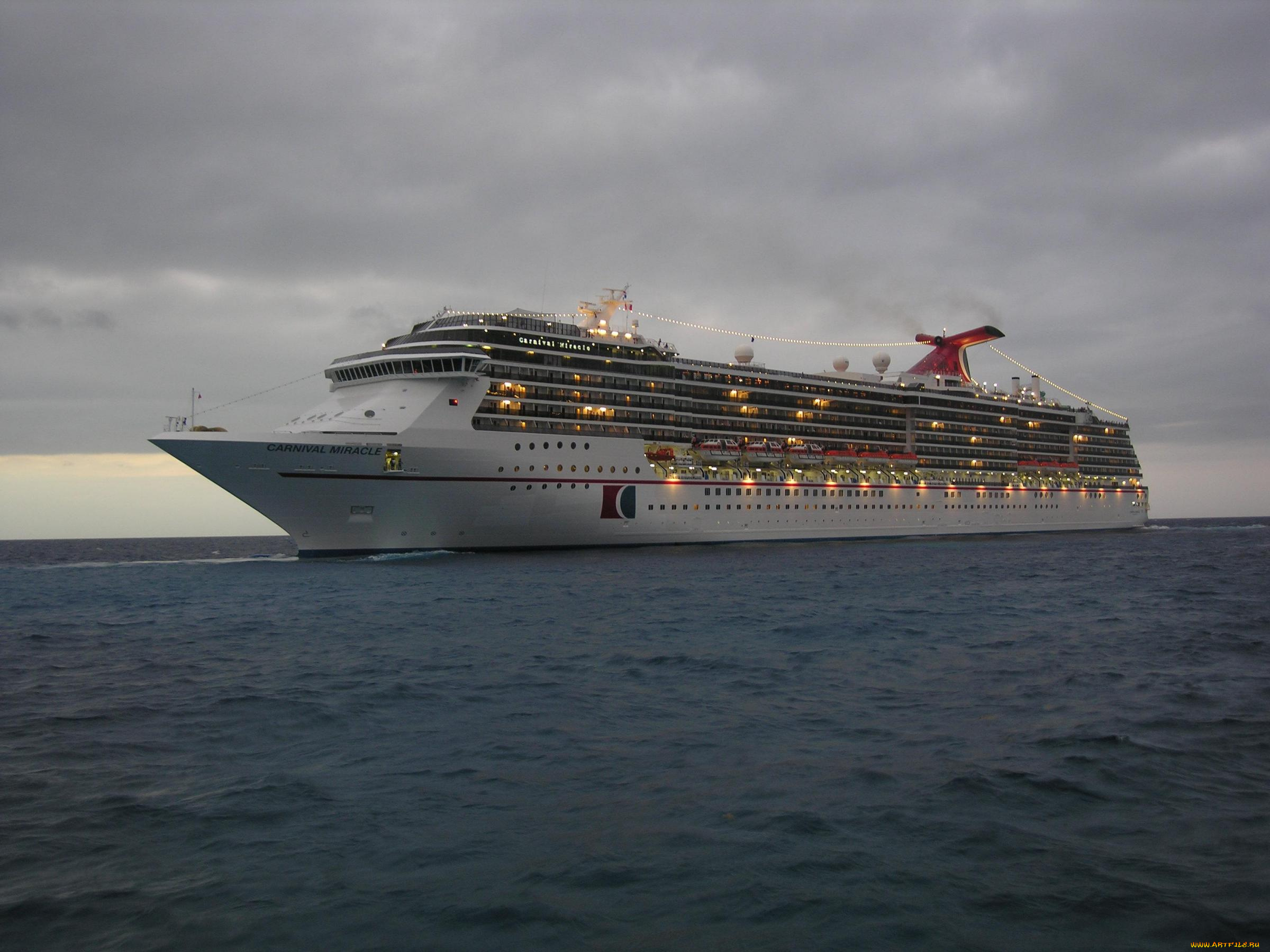 корабли, лайнеры