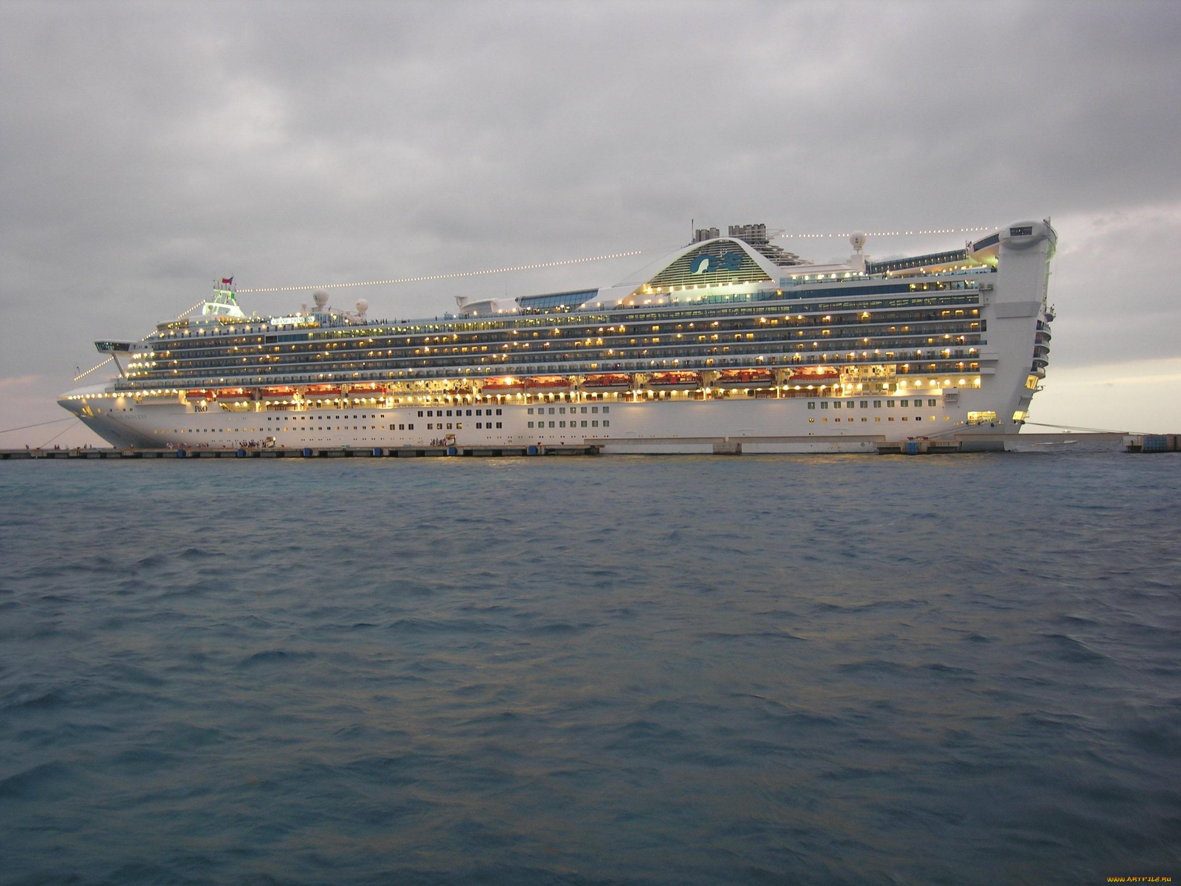 корабли, лайнеры