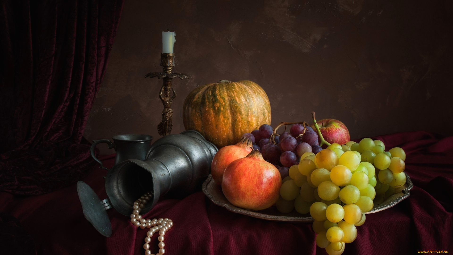 еда, натюрморт, ожерелье, кувшин, гранат, яблоко, свеча, тыква, виноград