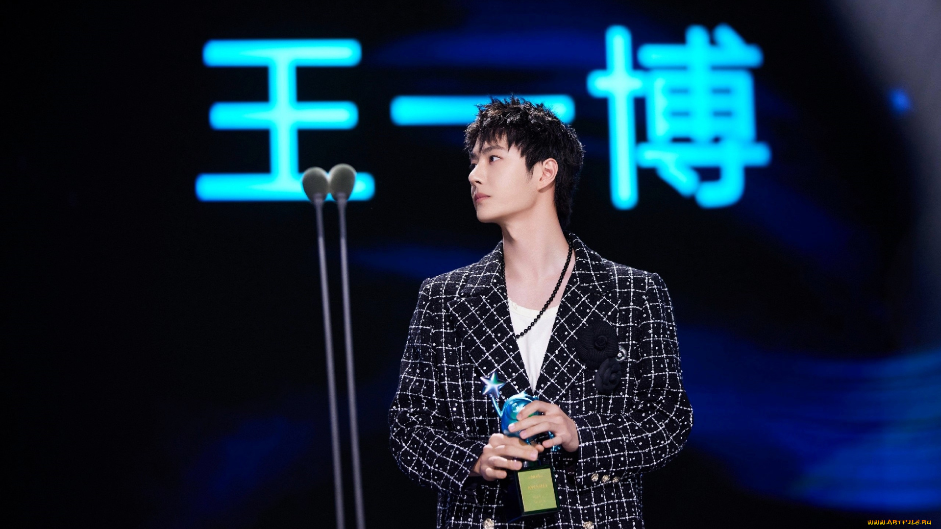 мужчины, wang, yi, bo, актер, пиджак, микрофон, сцена, награда