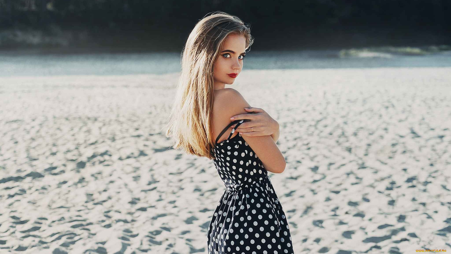 красивая, девушка, девушки, -, брюнетки, , шатенки, девушка, женщина, шатенка, темноволосая, сексуальная, модель, звезда, позирует, разная, обувь, верхняя, стильная, одежда, нижнее, эротическое, бельё, трусы, лифчик, колготки, чулки, аксессуары, макияж, и, множество, элементов, на, фотографии