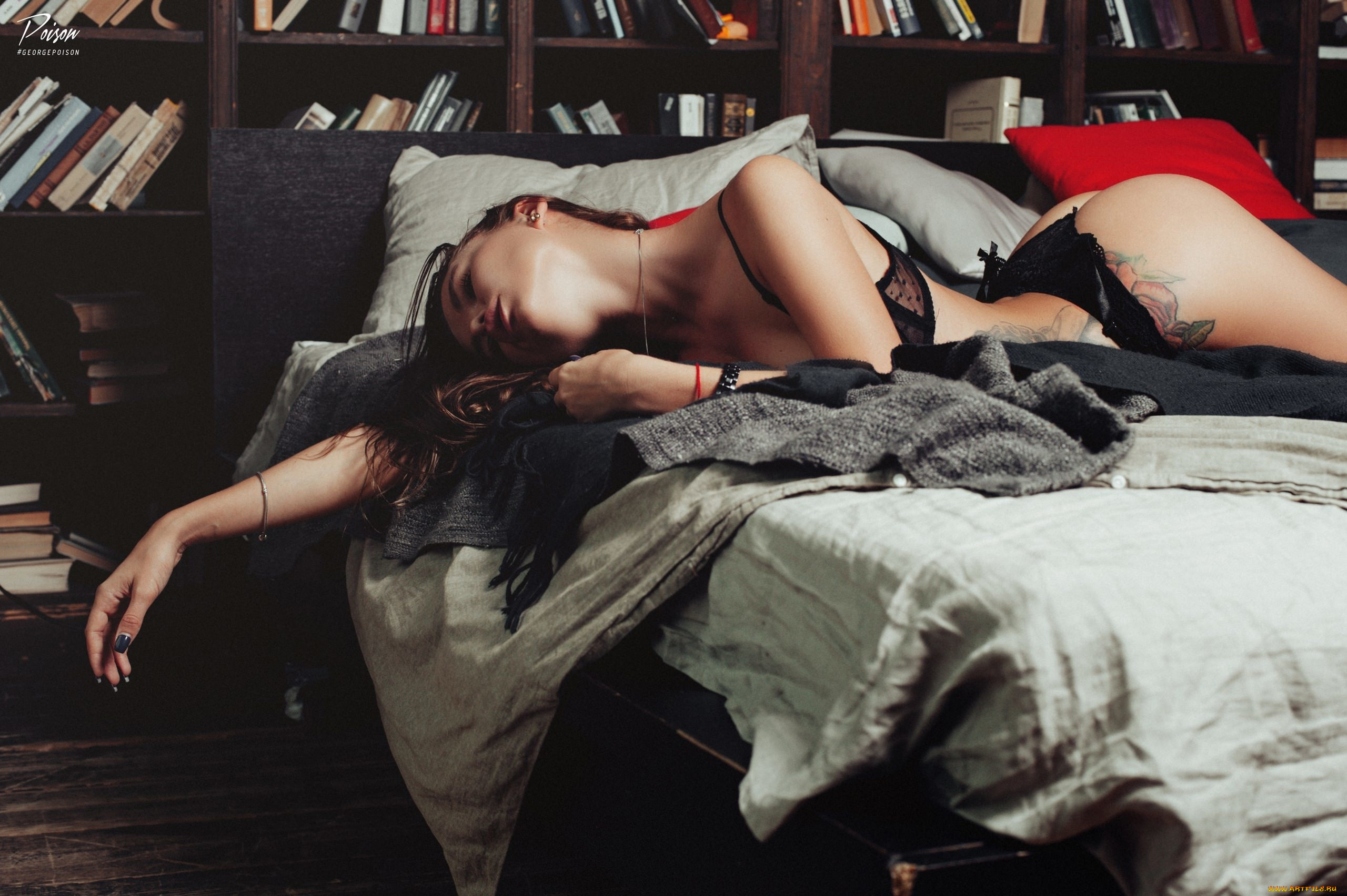 красивая, девушка, девушки, -, брюнетки, , шатенки, девушка, женщина, шатенка, темноволосая, сексуальная, модель, звезда, позирует, разная, обувь, верхняя, стильная, одежда, нижнее, эротическое, бельё, трусы, лифчик, колготки, чулки, аксессуары, макияж, и, множество, элементов, на, фотографии