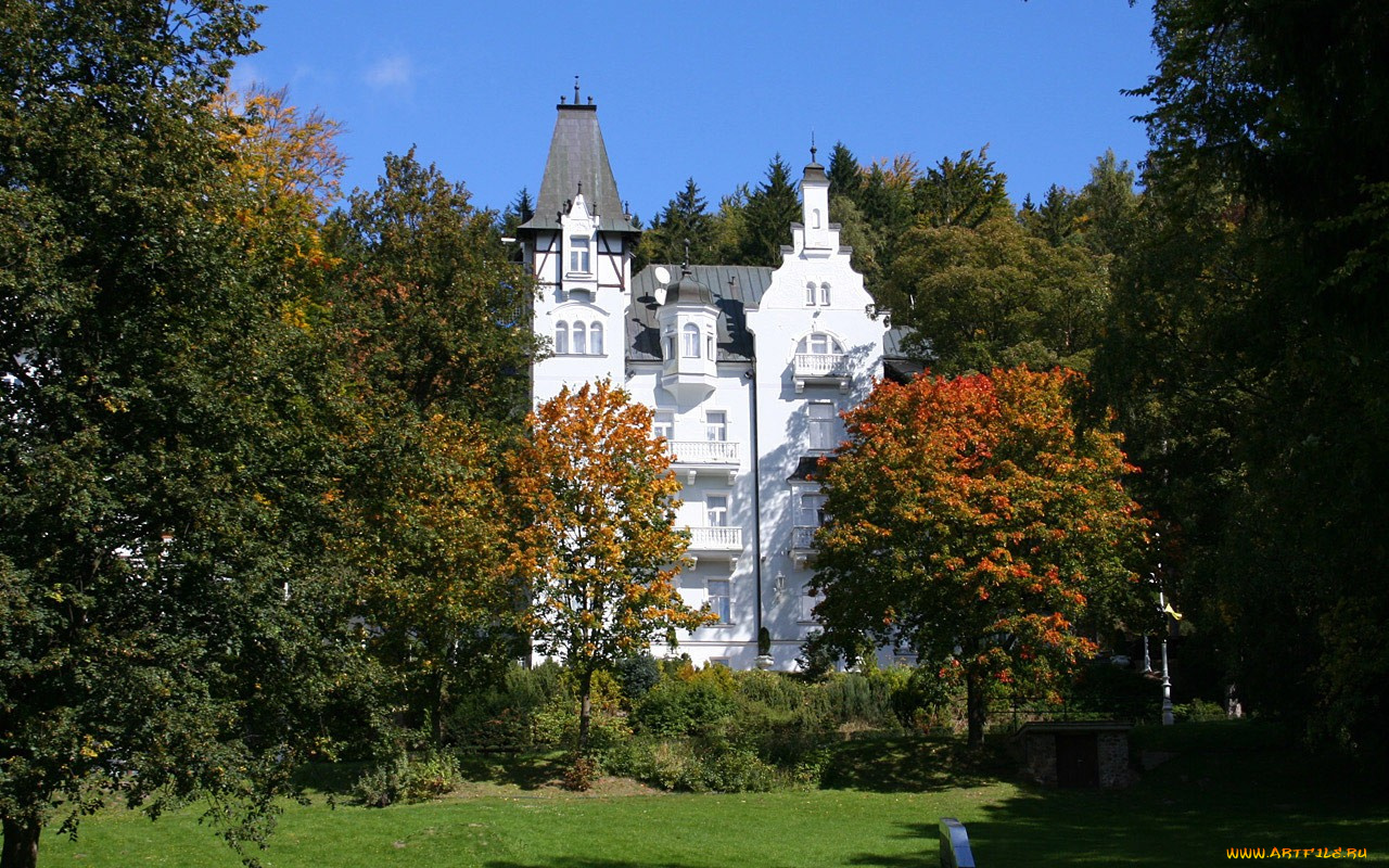 города, здания, дома, девушка, парень, небо, облака, самолет, листья, трава, блондинка, вода, автомобиль, полет, арт