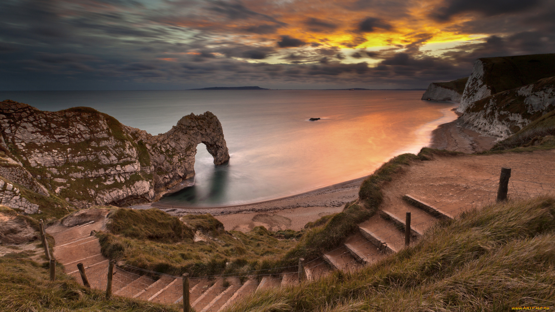 природа, побережье, тучи, лестница, арка, скалы, океан