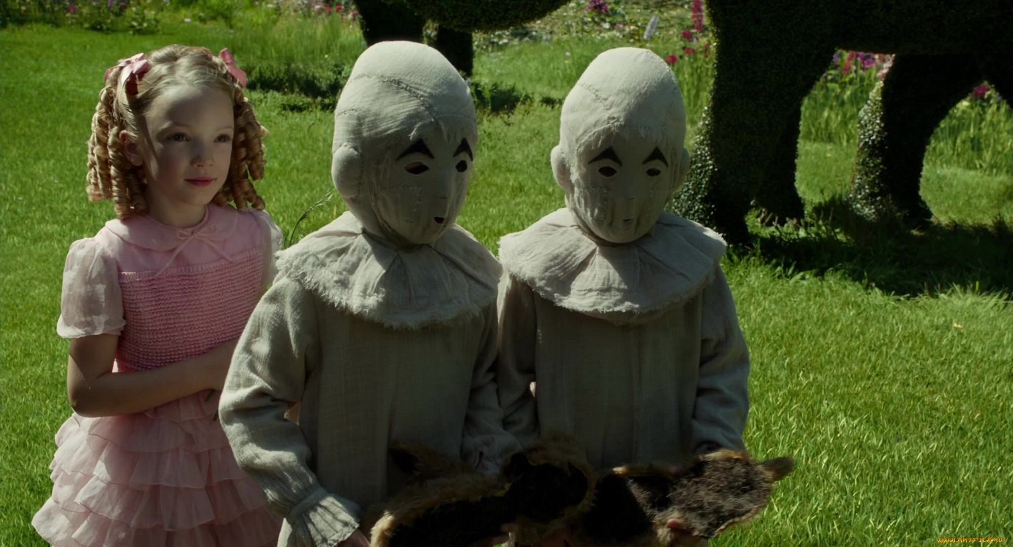 кино, фильмы, miss, peregrine`s, home, for, peculiar, children, близнецы, клэр, дети