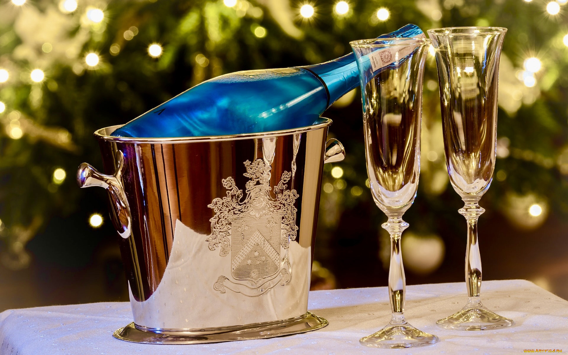 праздничные, угощения, ведерко, бутылка, шампанское, бокалы