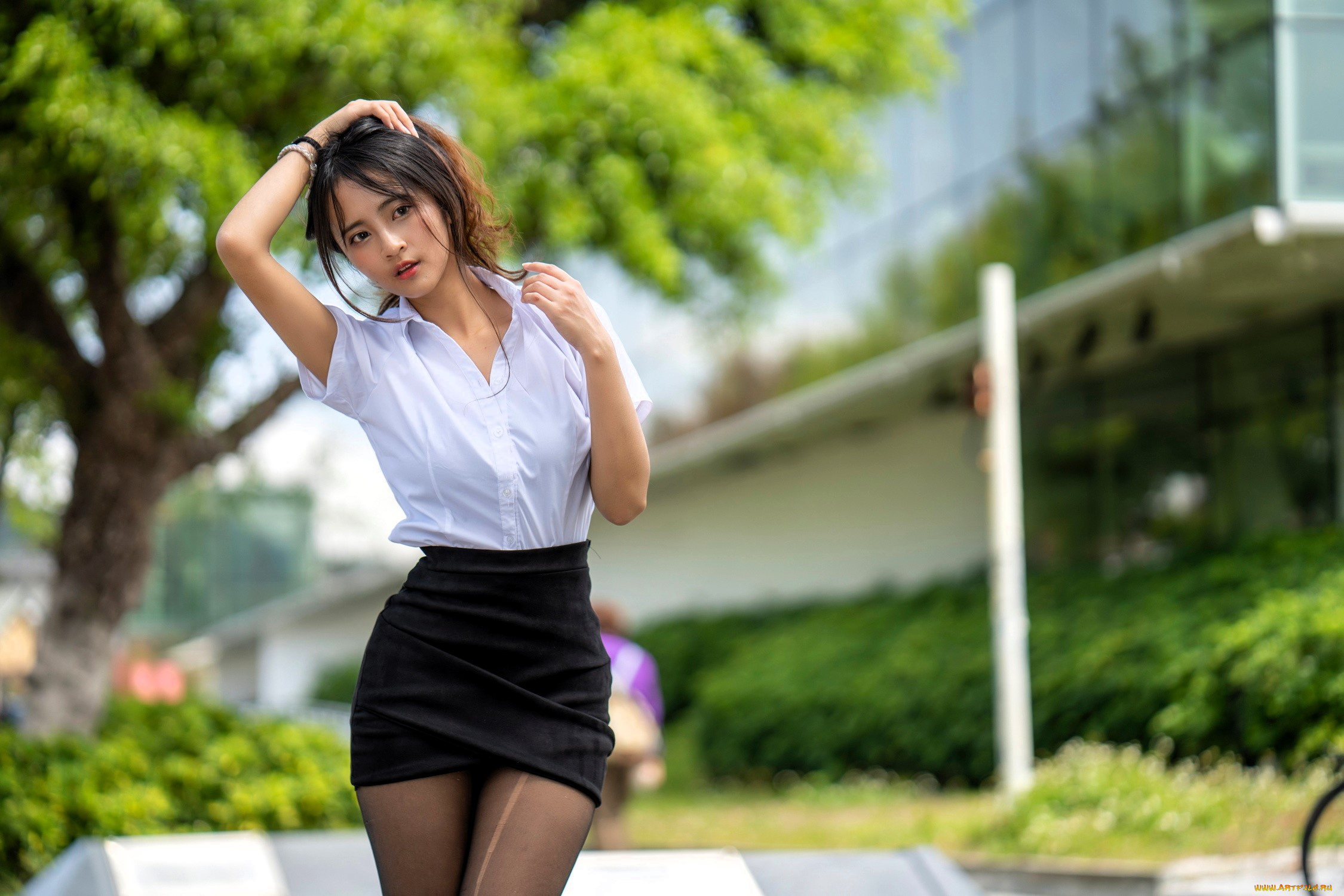 девушки, -, азиатки, шатенка, блузка, юбка, колготки, деревья, здание