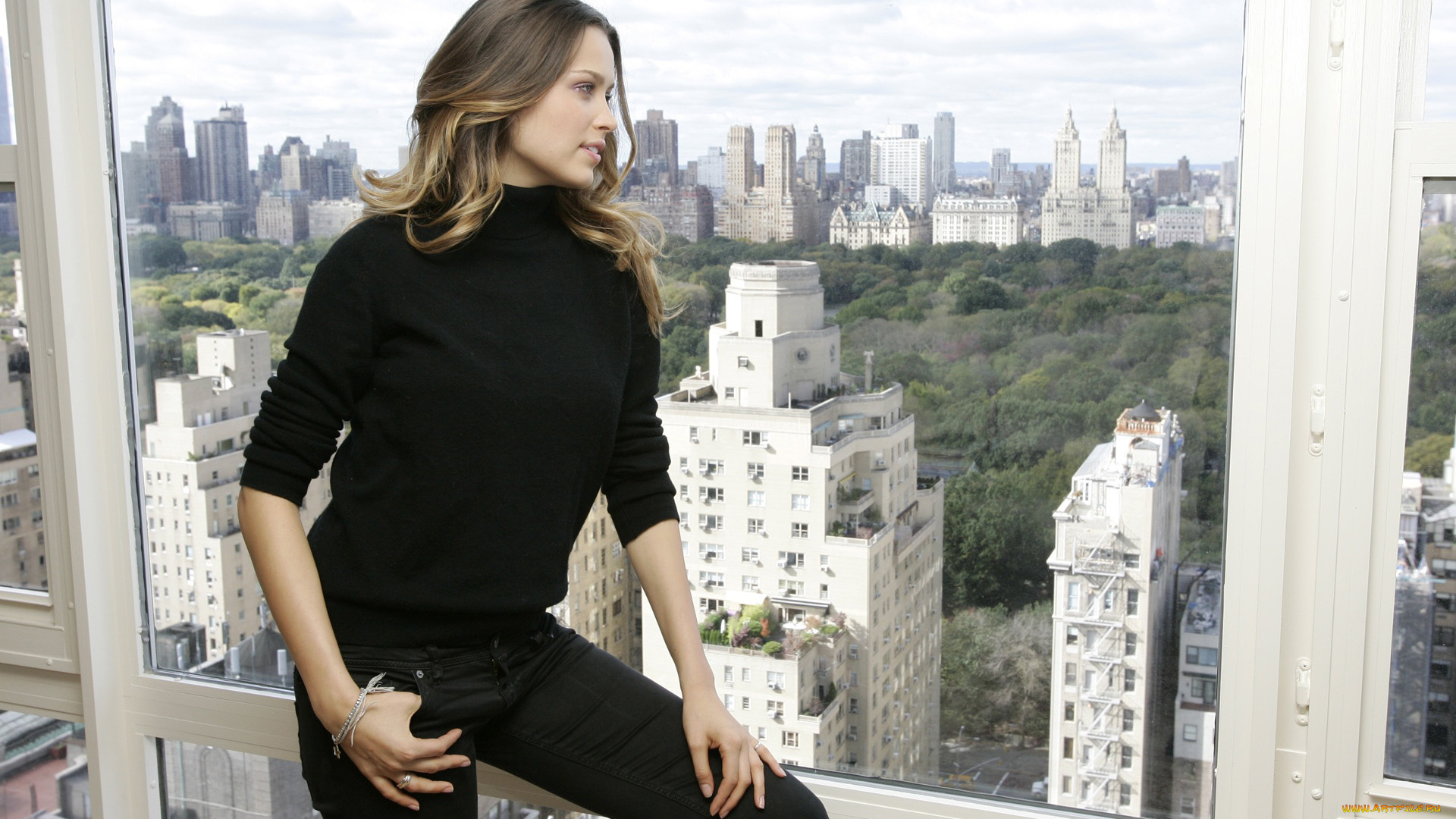 Petra, Nemcova, девушки, , , панорама, города, окно, свитер, джинсы