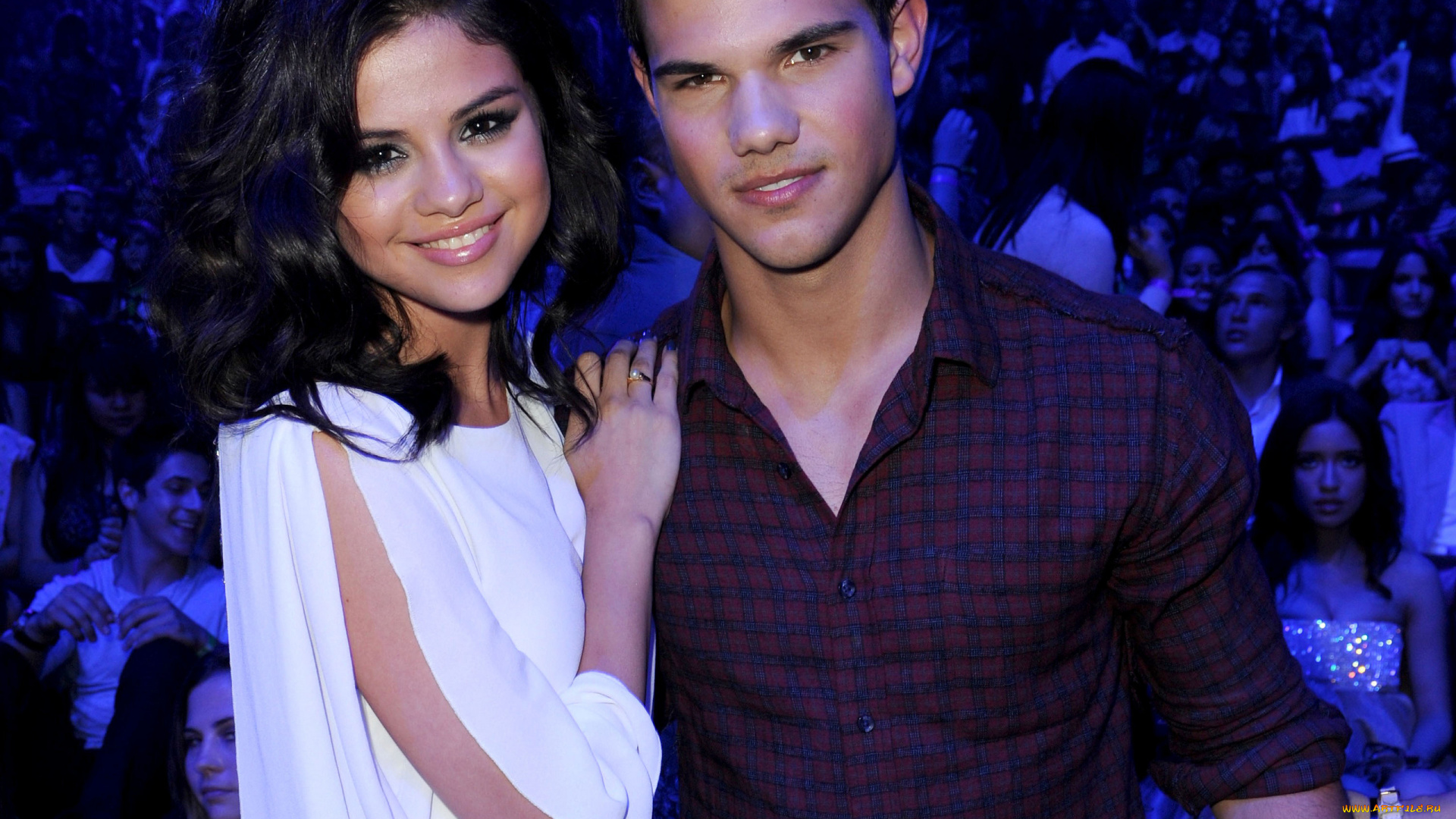 selena, gomez, and, taylor, lautner, разное, знаменитости, актриса, актер