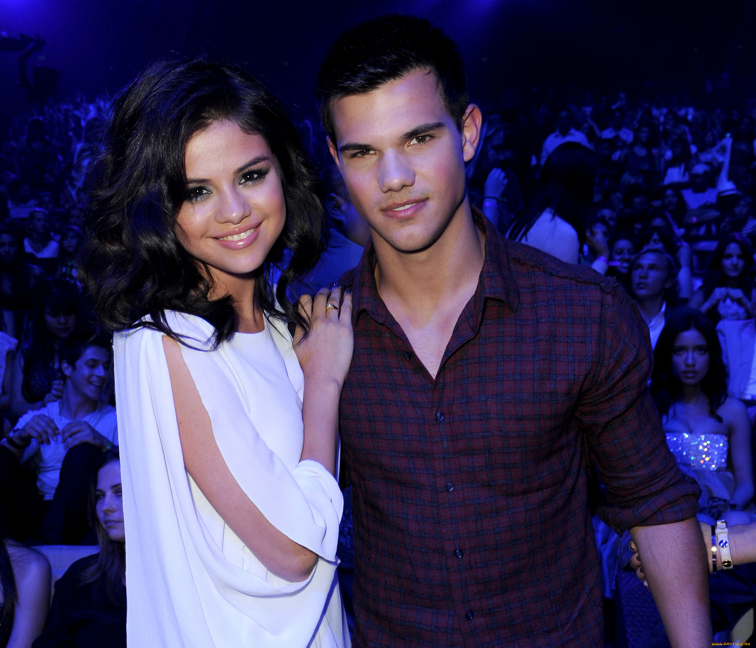 selena, gomez, and, taylor, lautner, разное, знаменитости, актриса, актер