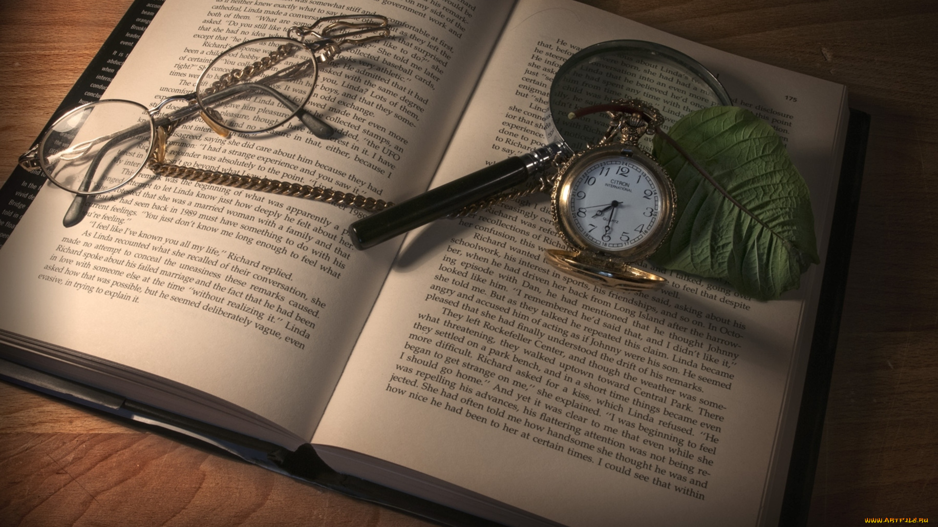 разное, Часы, часовые, механизмы, очки, лупа, книга