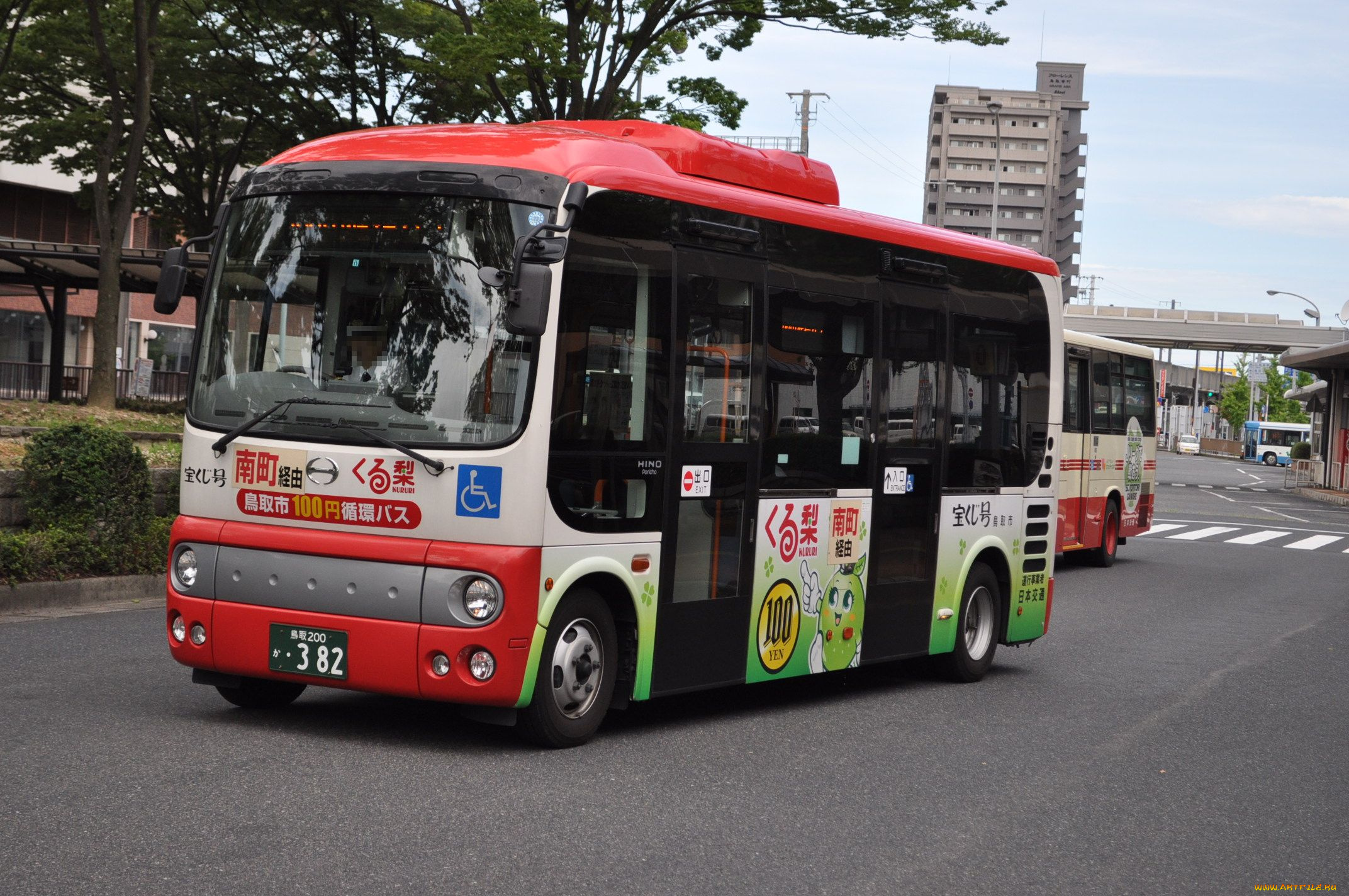 автомобили, автобусы, автобус