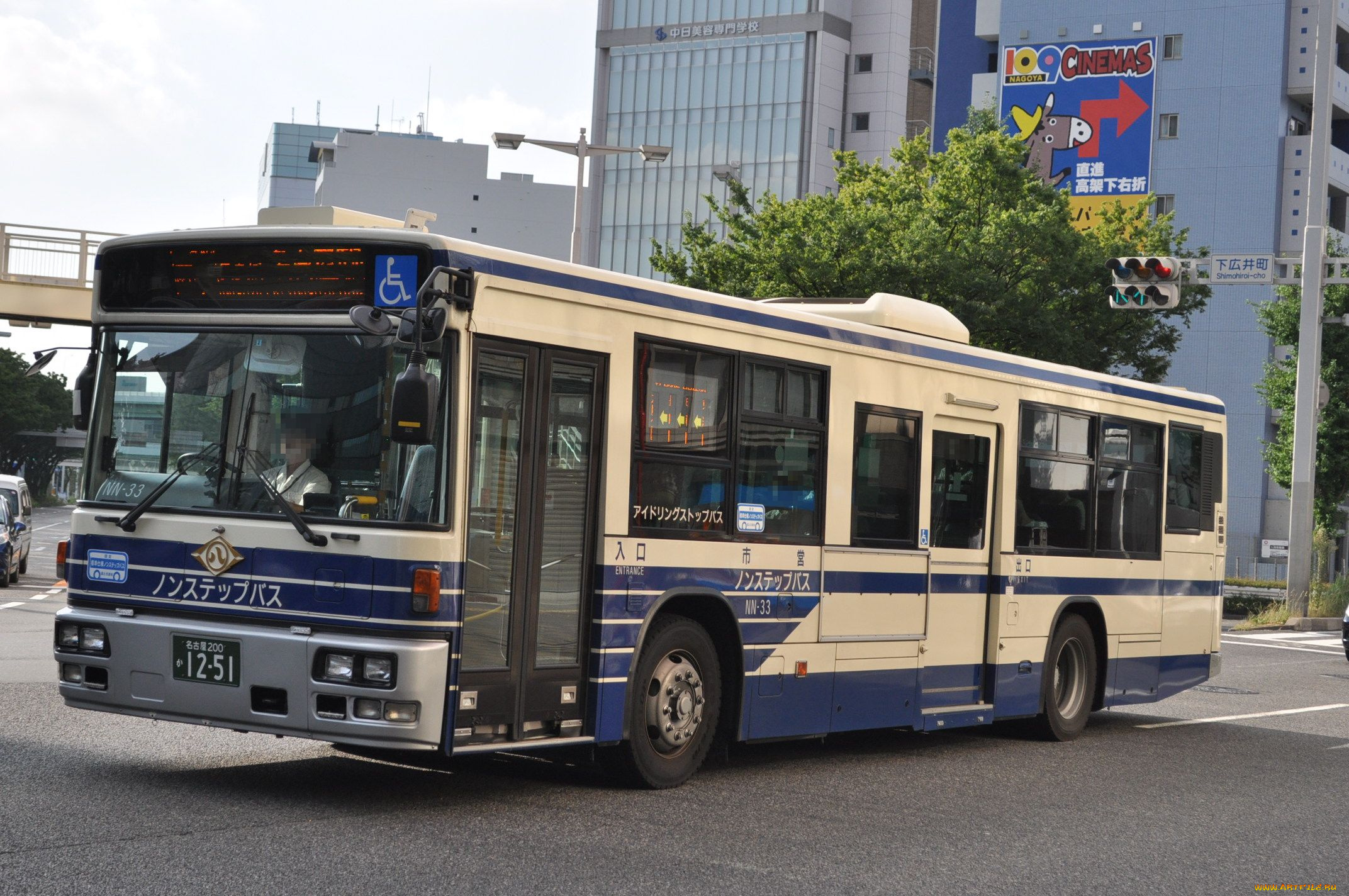 автомобили, автобусы, автобус