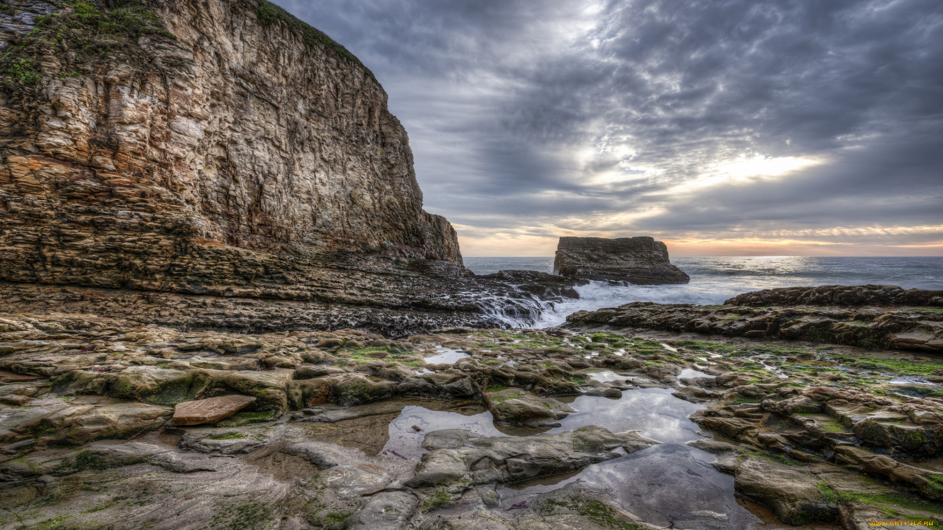 природа, побережье, сумрак, тучи, камни, скалы, океан