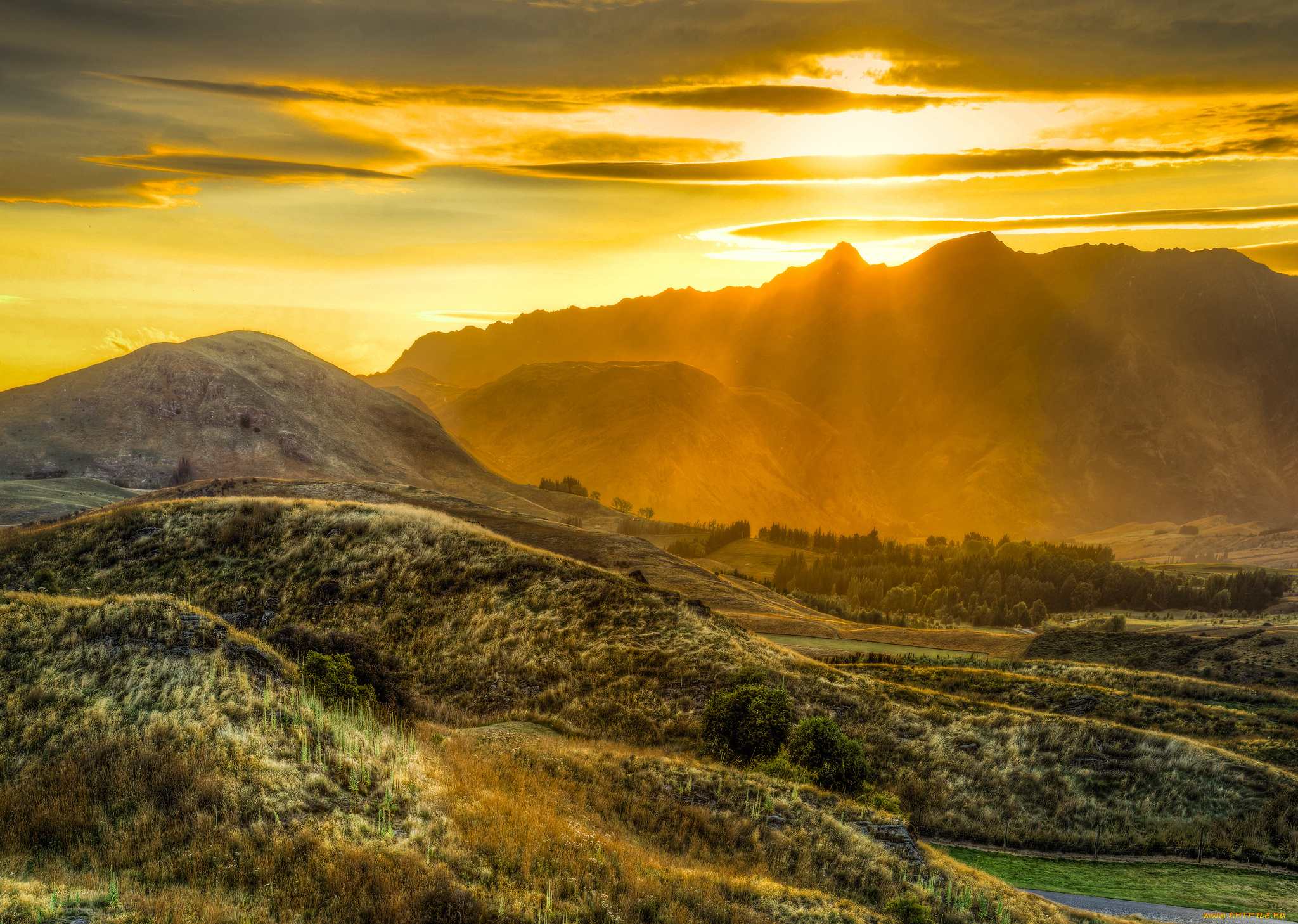 природа, восходы, закаты, равнина, тучи, лес, горы, сияние