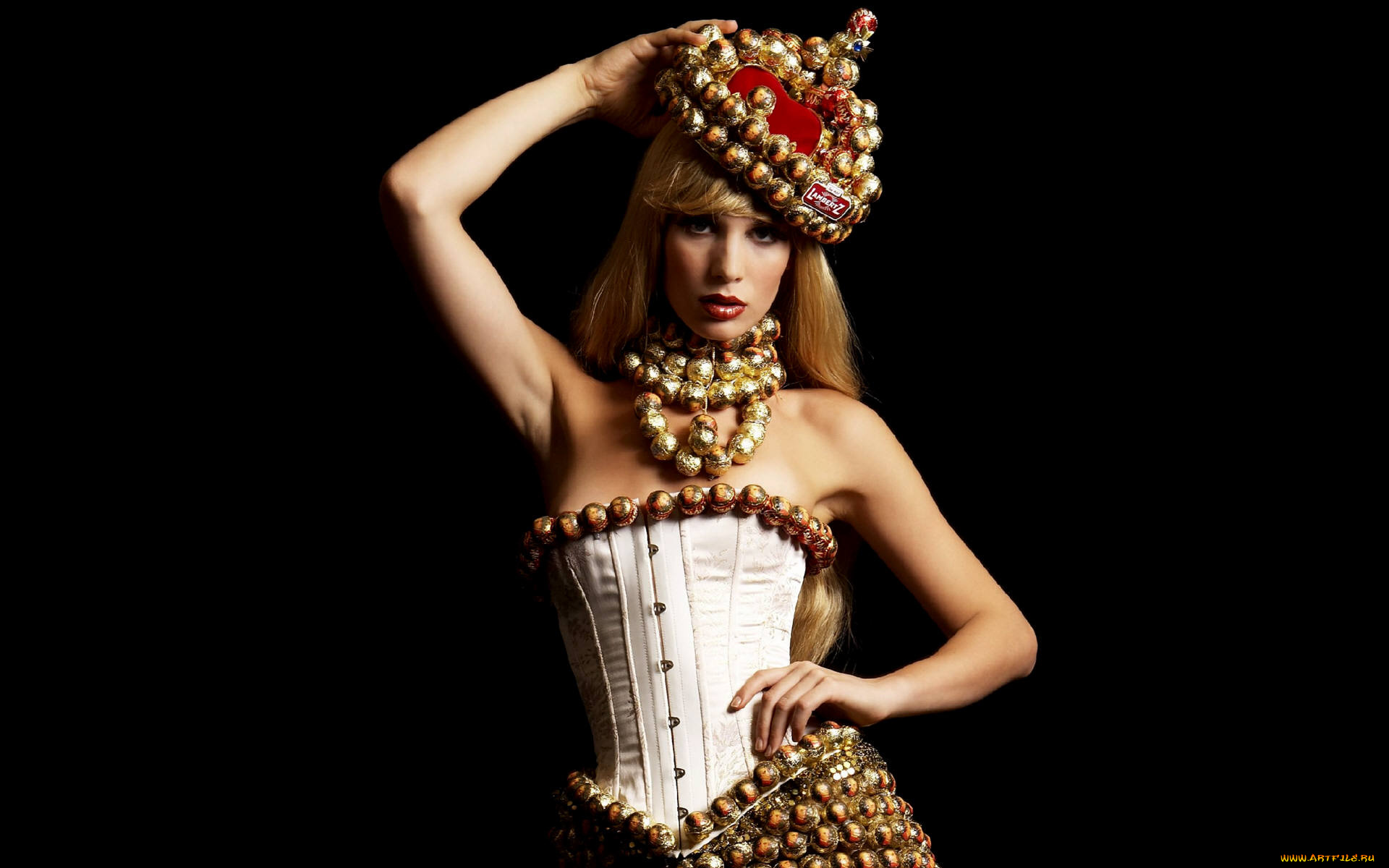 Sarah, Brandner, девушки