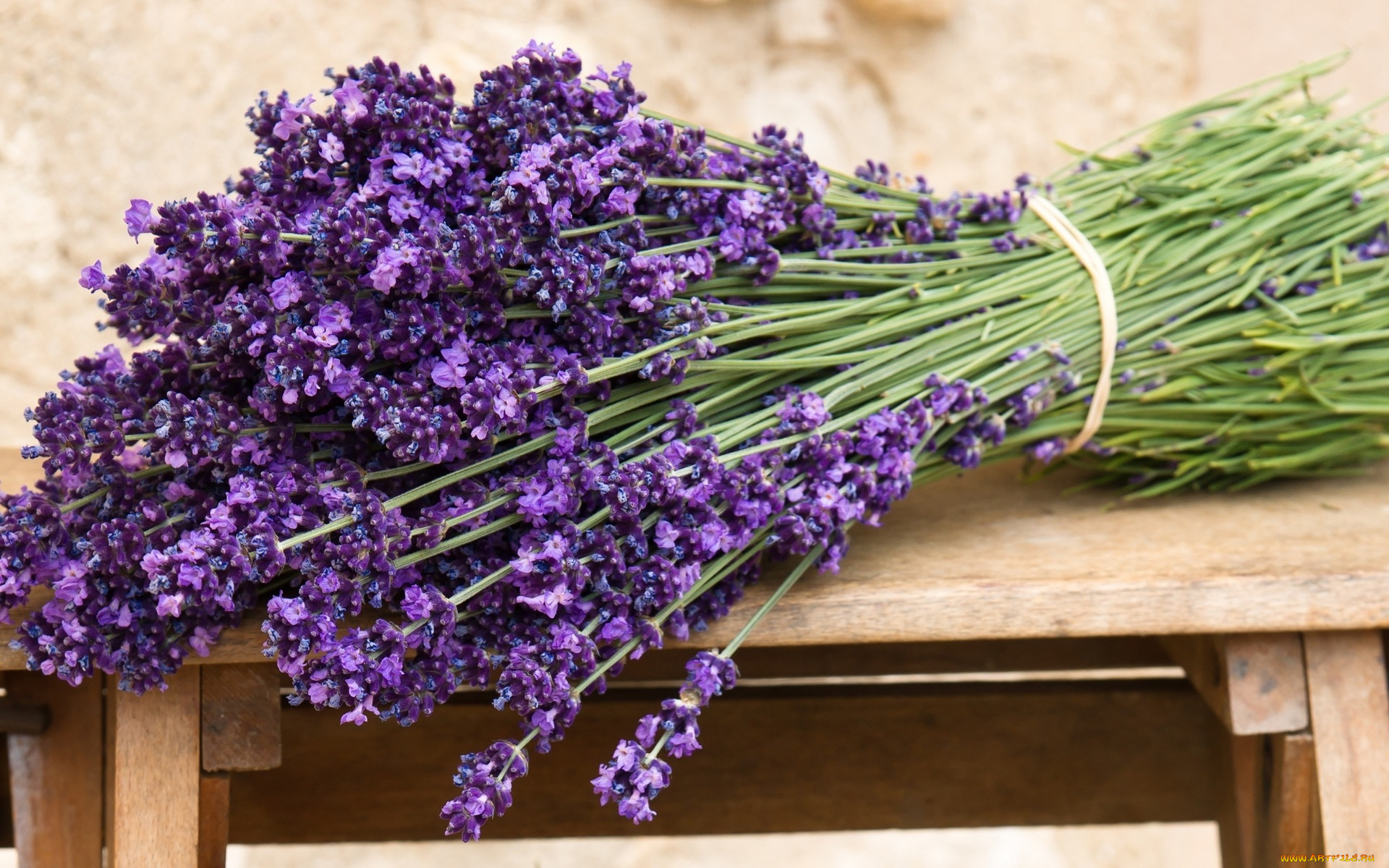 цветы, лаванда, букет, стол