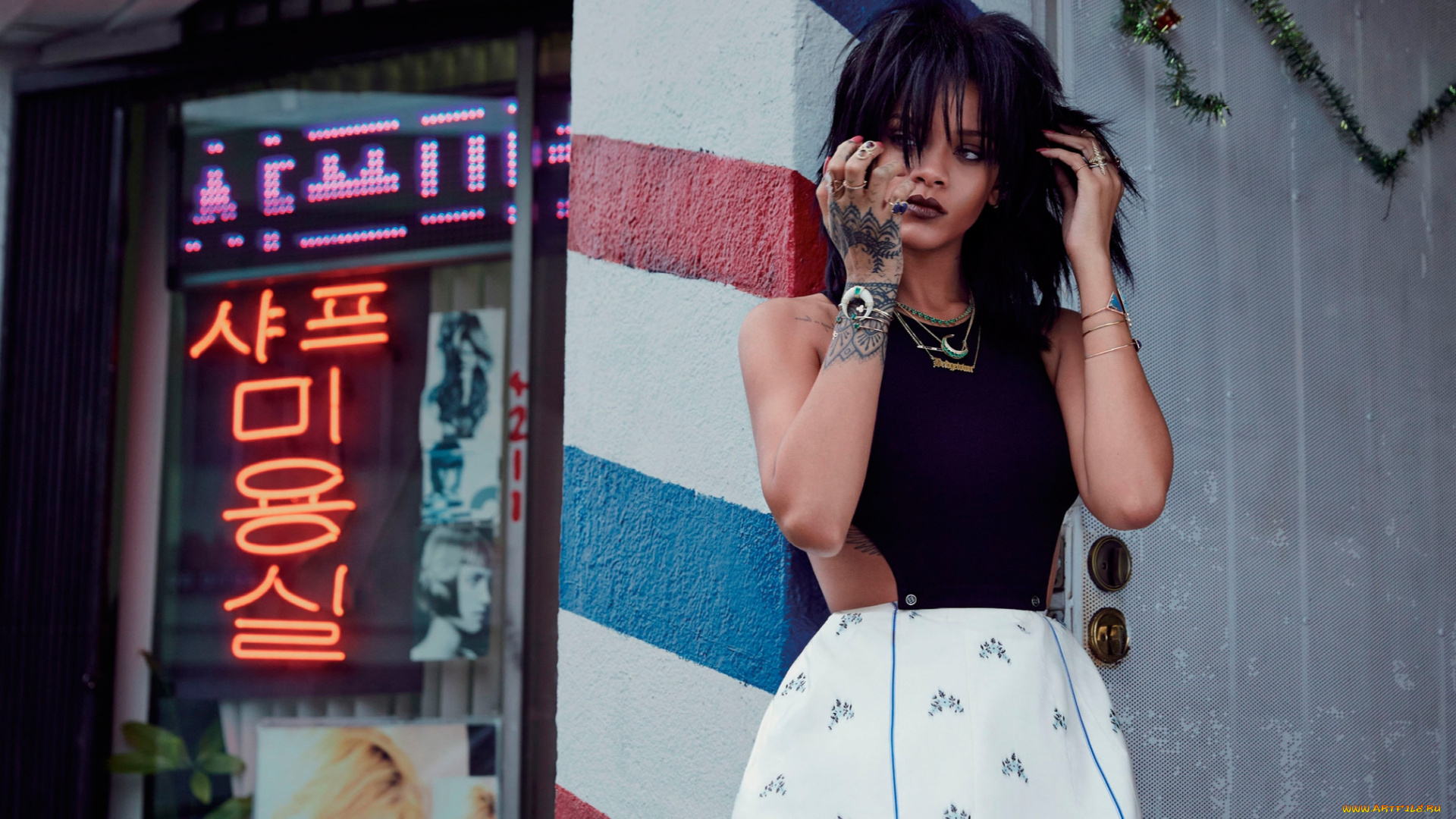 музыка, rihanna, тату, бижутерия